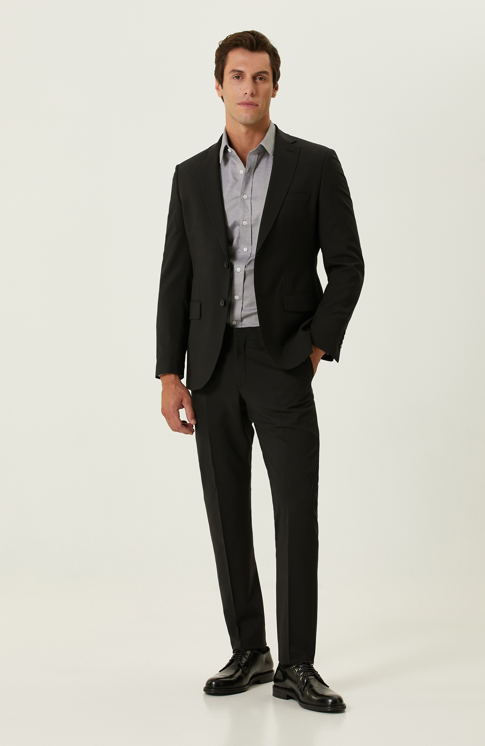 Siyah Pötikare Desenli Takım Elbise