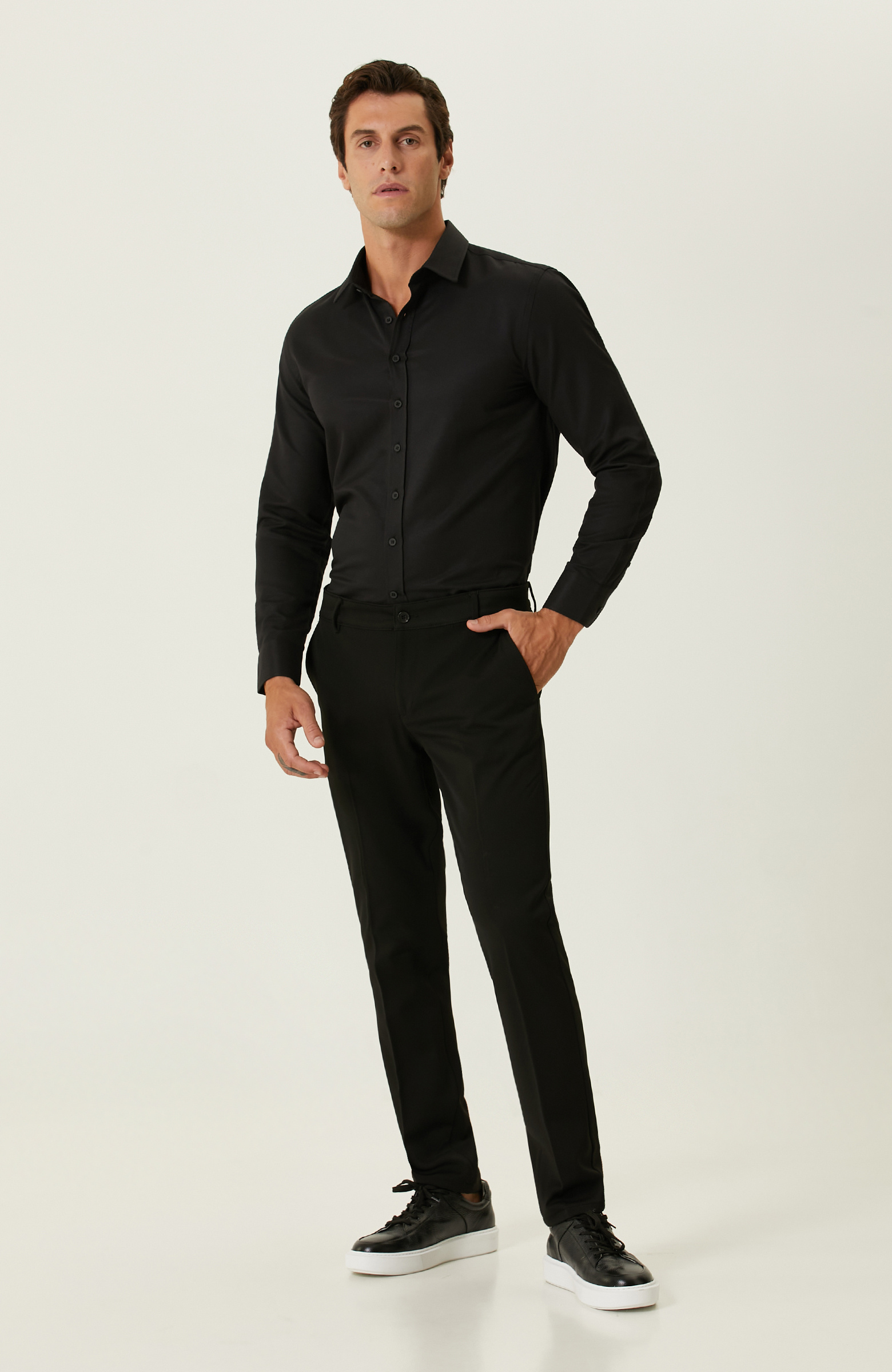 Siyah Diyagonal Gömlek