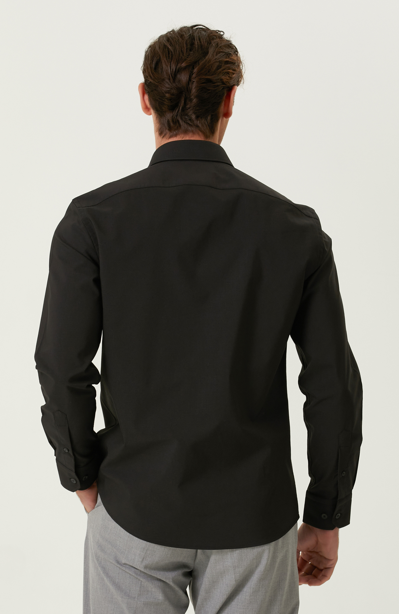 Siyah Likralı Gömlek