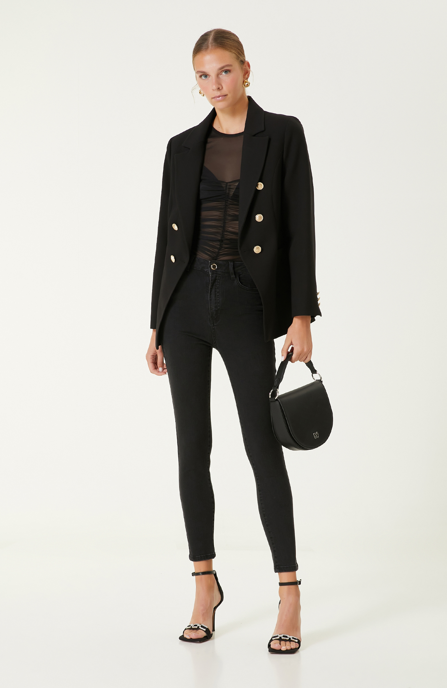 Siyah Büzgü Detaylı Tül Tshirt