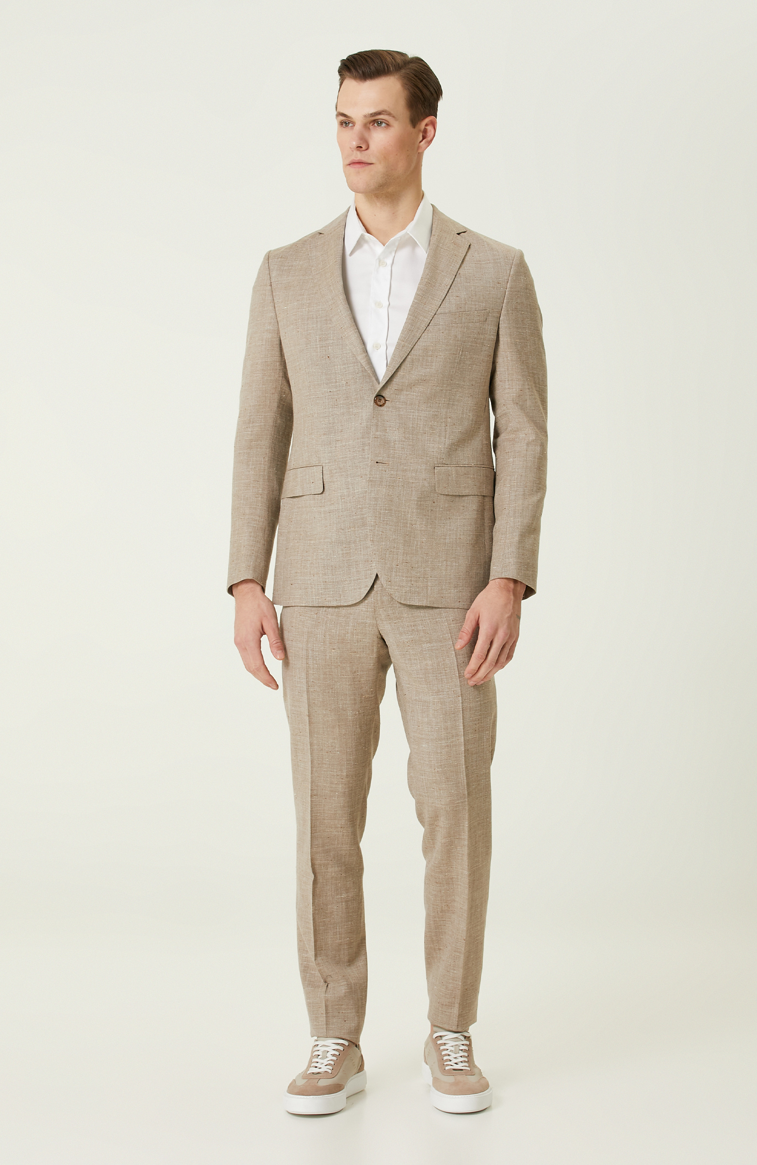 Limited Loro Beige Suit Made of Piana Fabric
