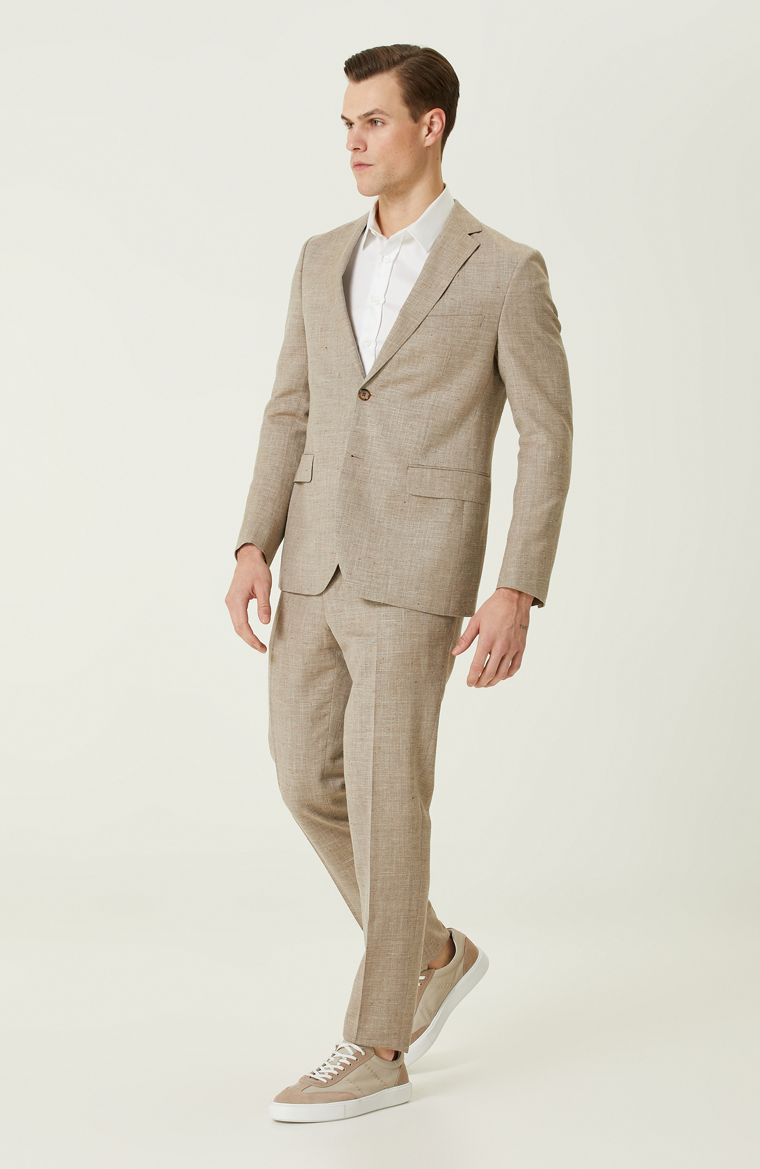 Limited Loro Beige Suit Made of Piana Fabric