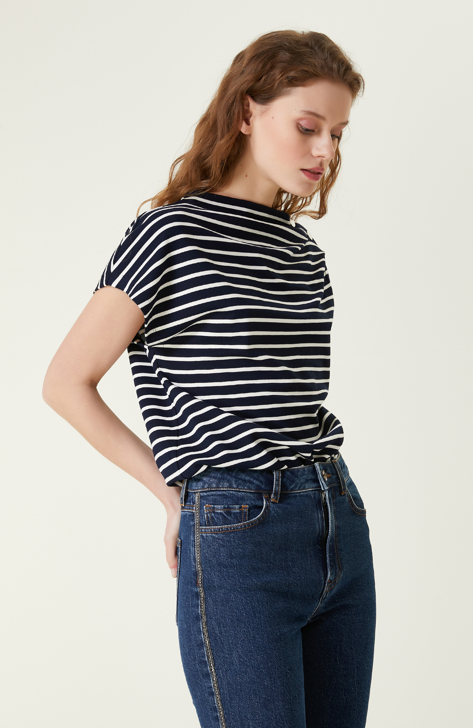 Lacivert Ekru Çizgili Bluz