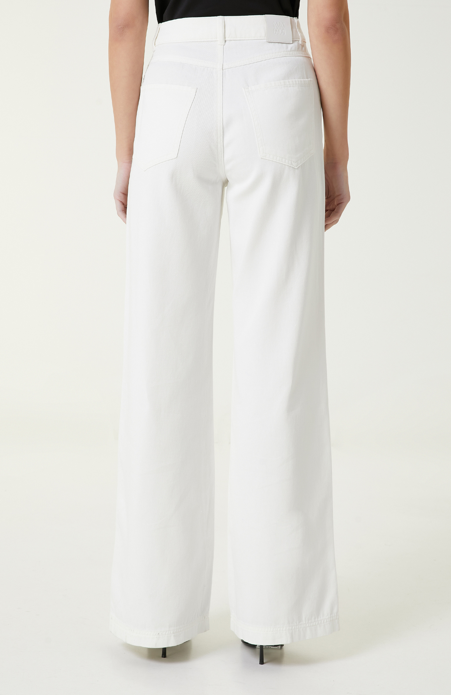 Beyaz Denim Pantolon