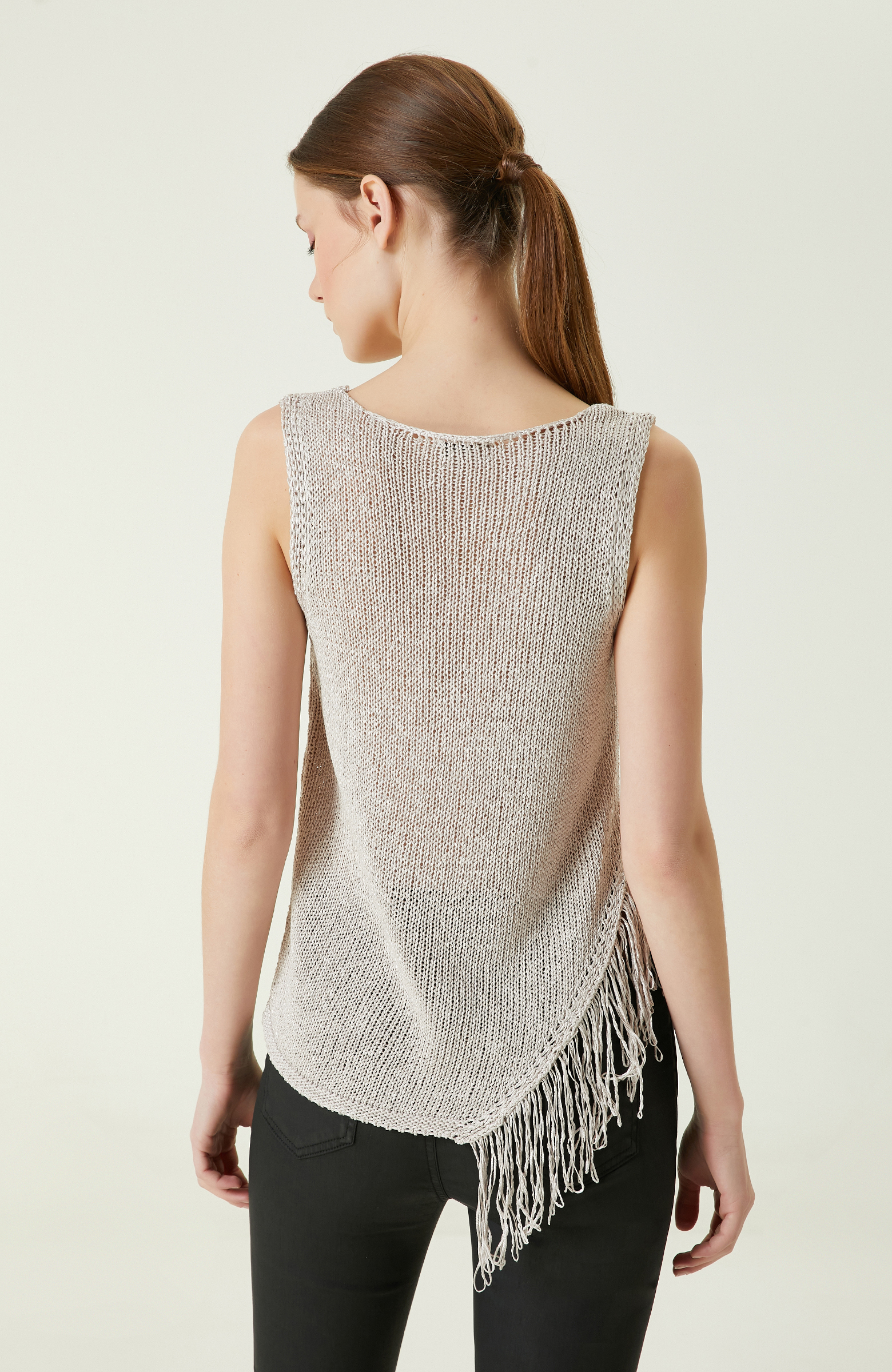 Bej Püsküllü Triko Atlet