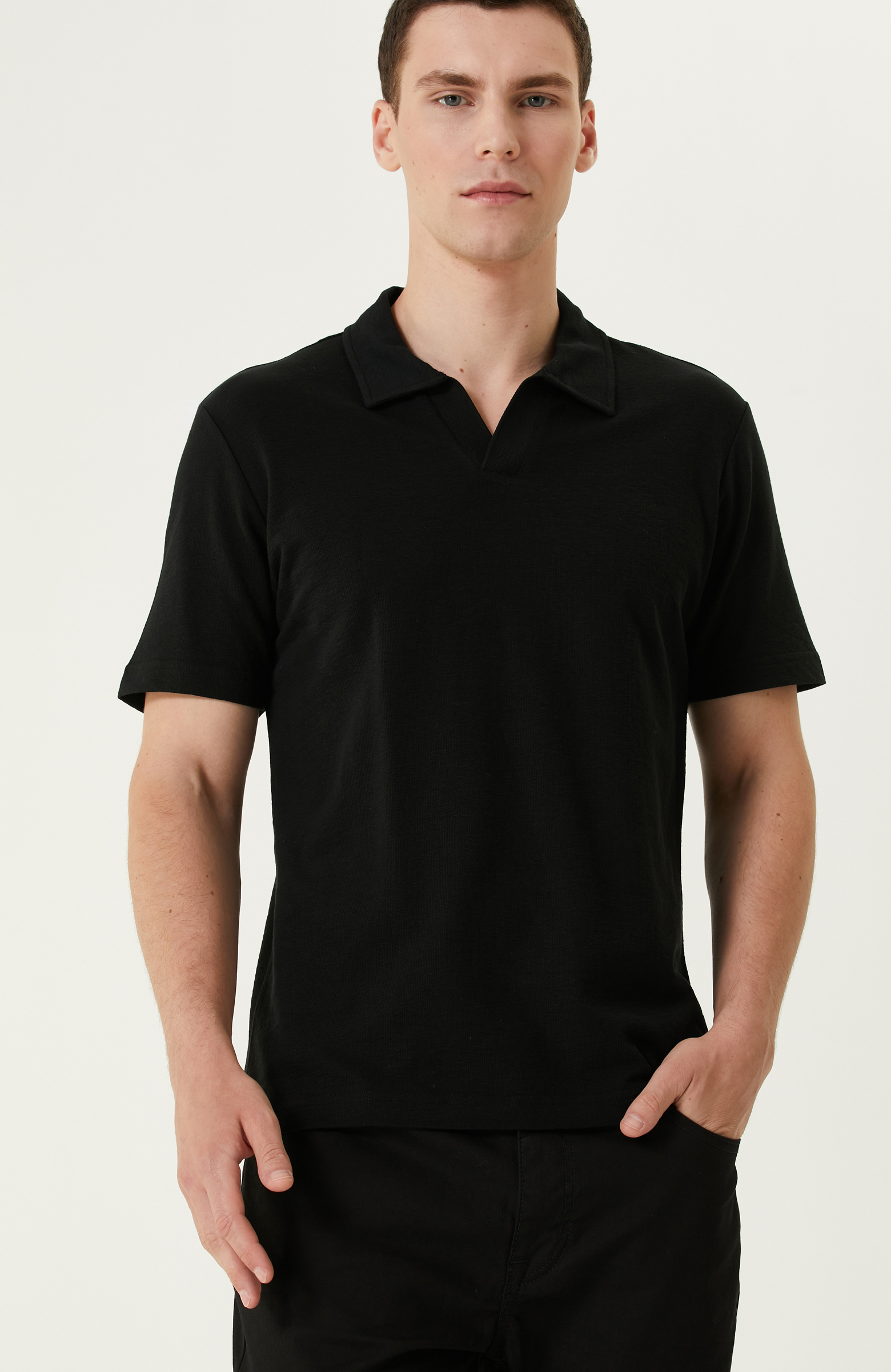 Siyah Polo Yaka T-shirt