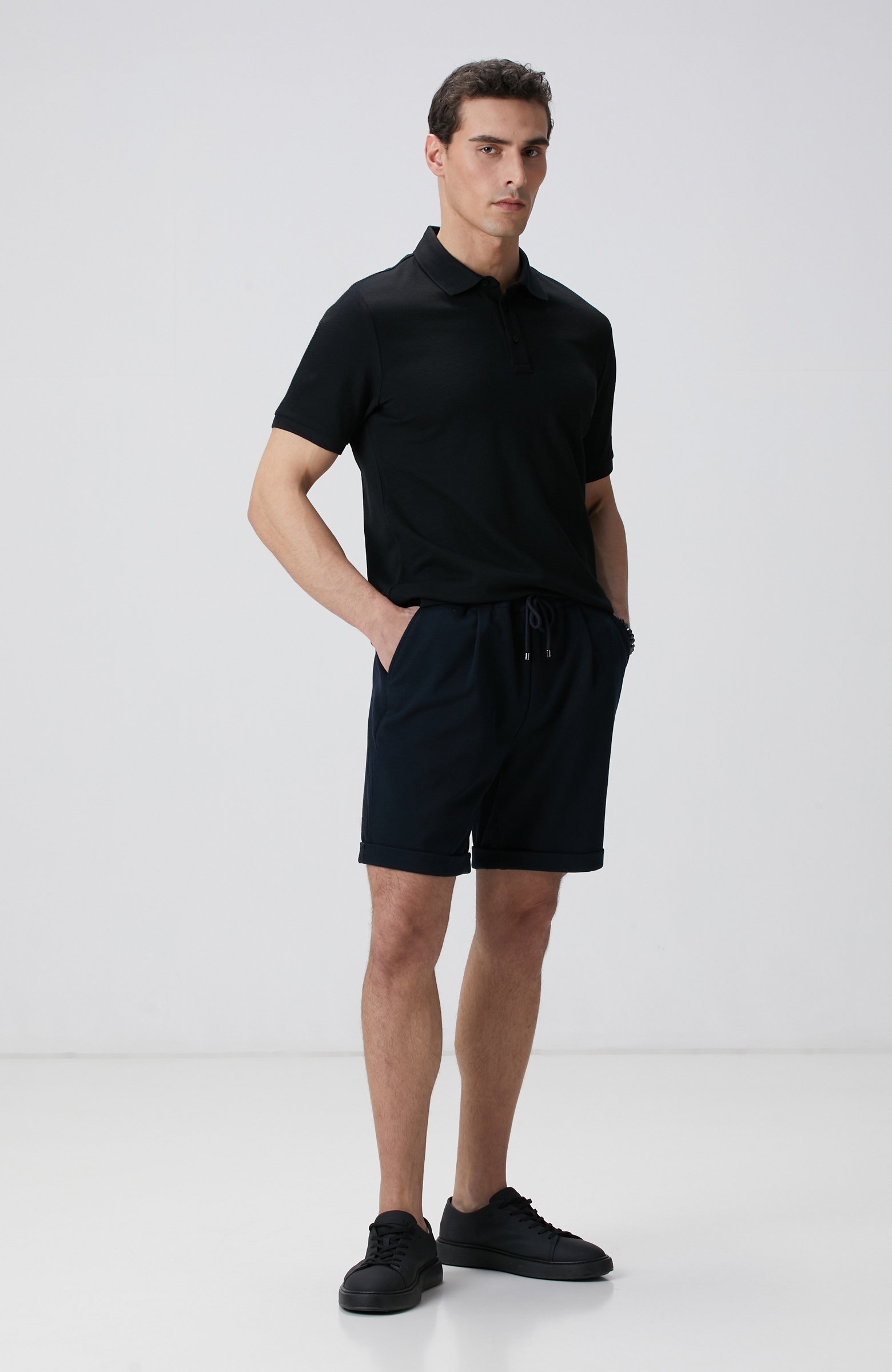 Siyah Polo Yaka T-shirt