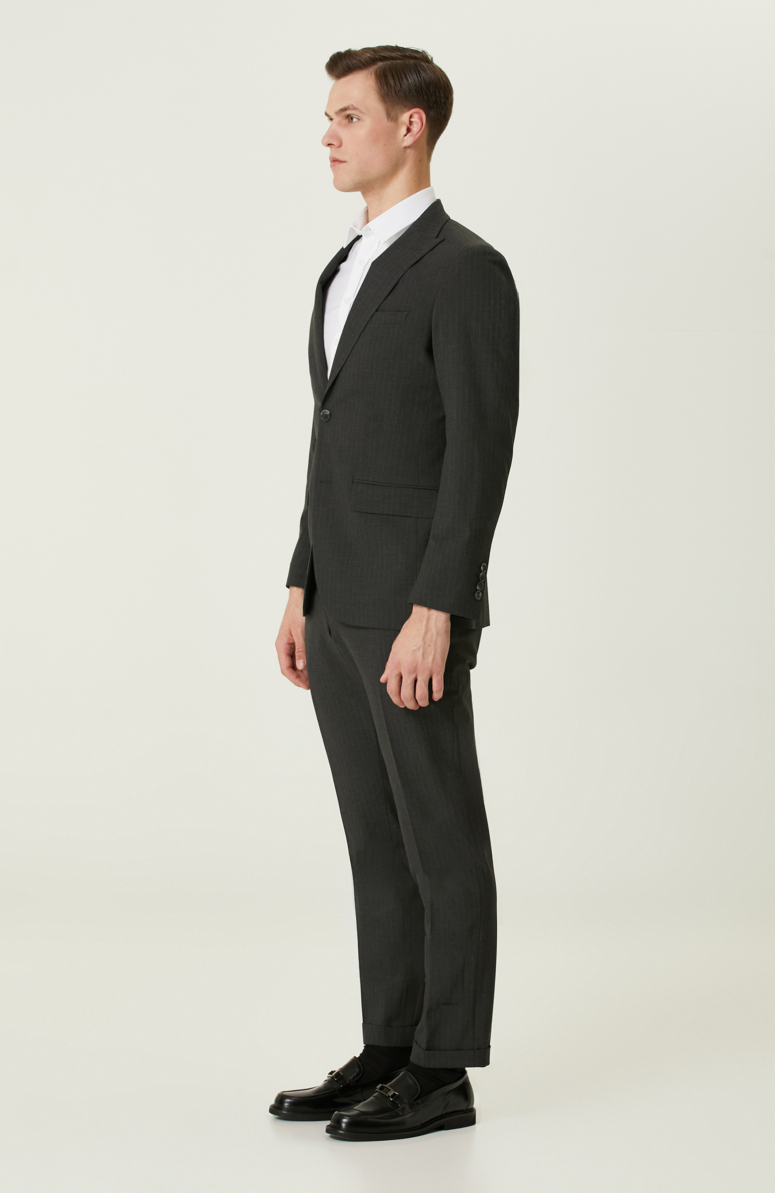 Çizgili Takım Elbise 