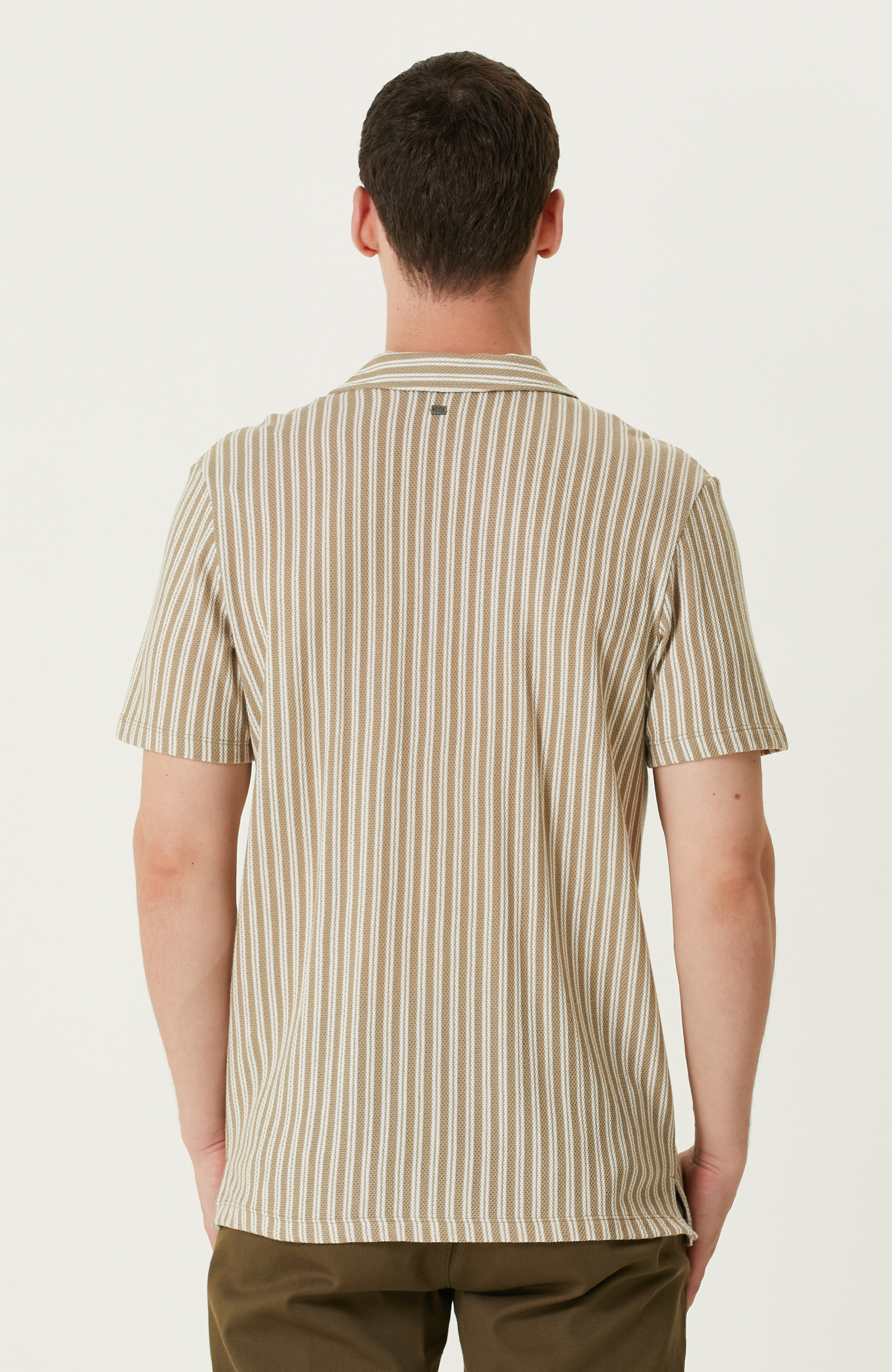 Vizon Kırık Beyaz Çizgili Gömlek