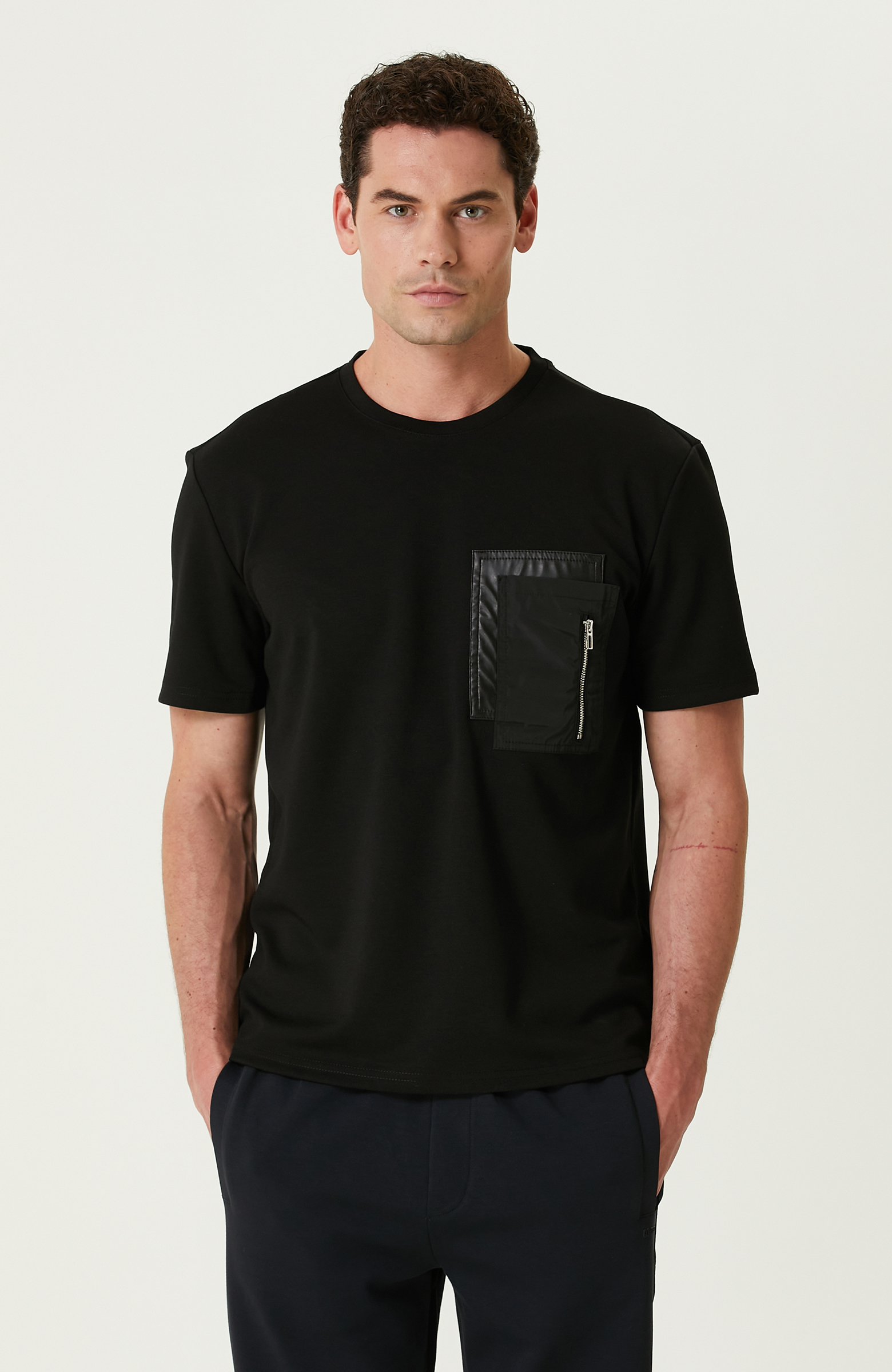 Siyah Kısa Kollu Sweatshirt