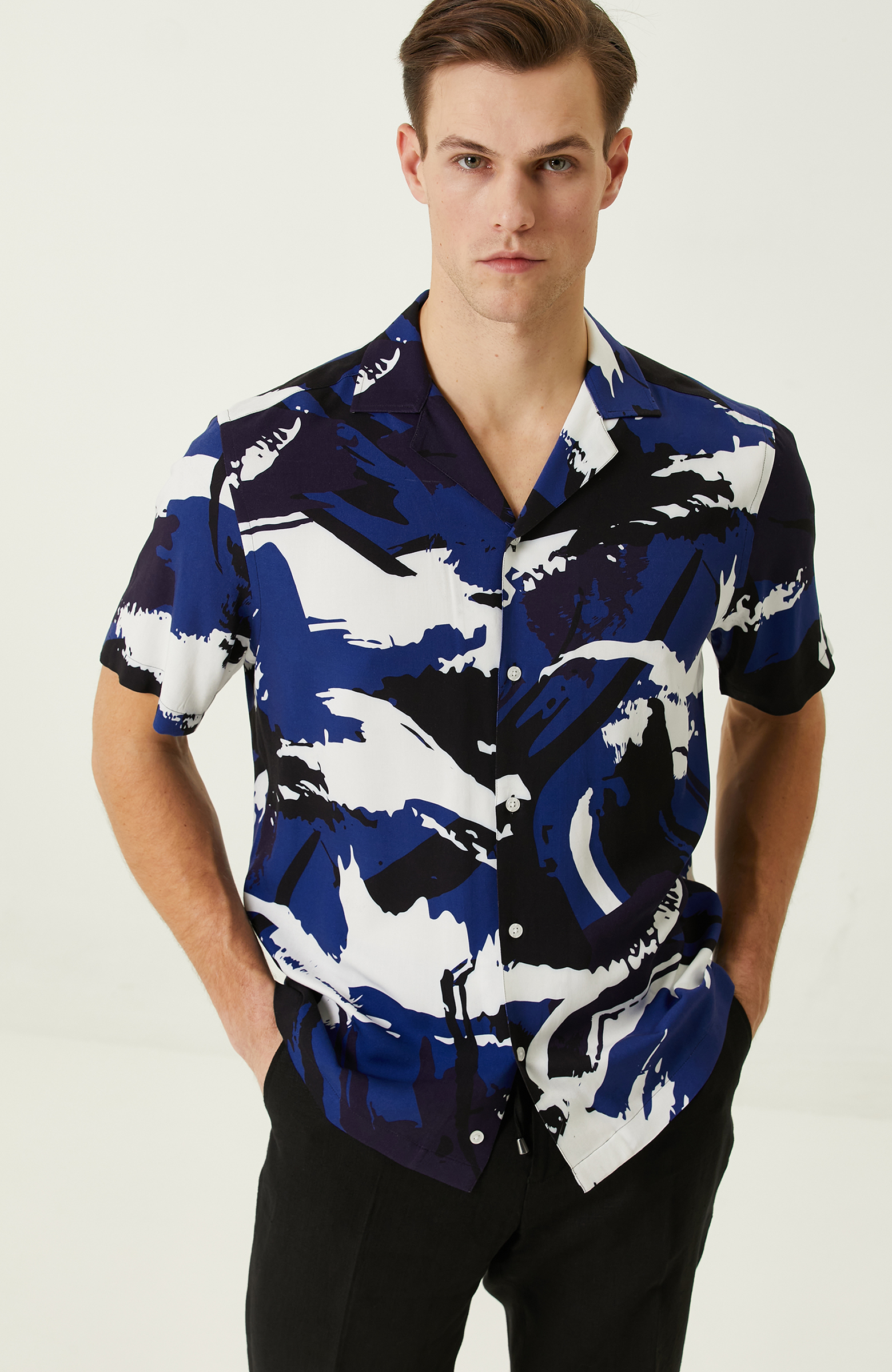 Saks Desenli Gömlek