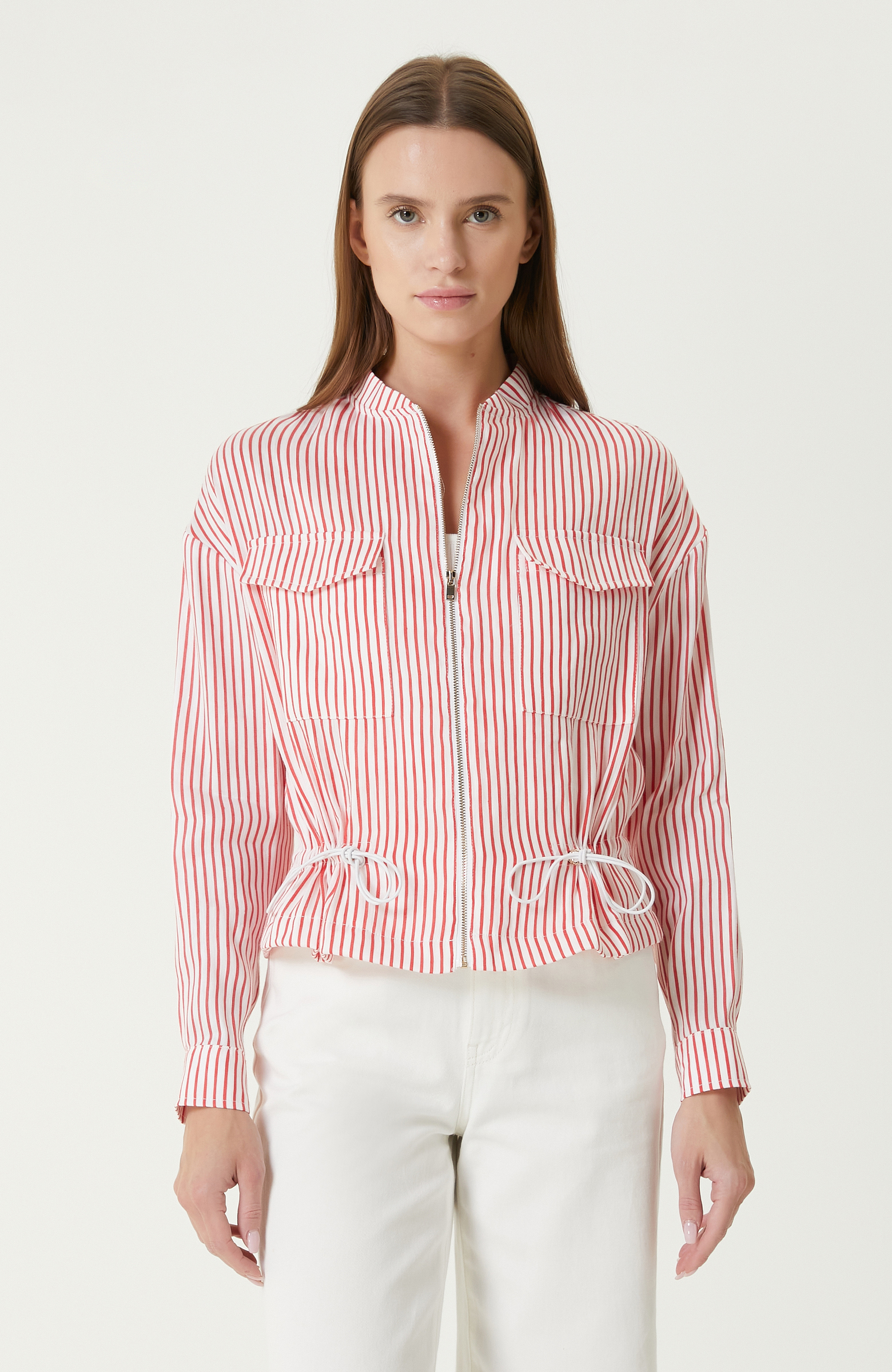 Kırmızı Çizgili Mont