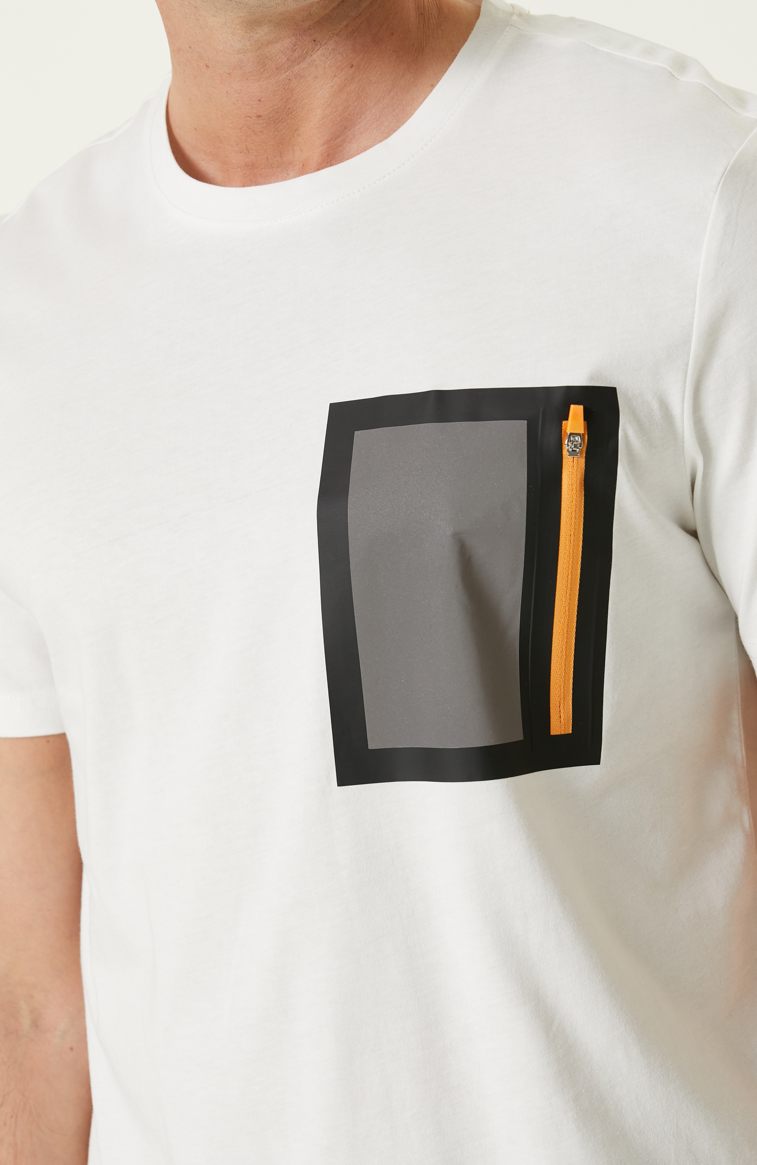 Ekru Baskılı T-shirt