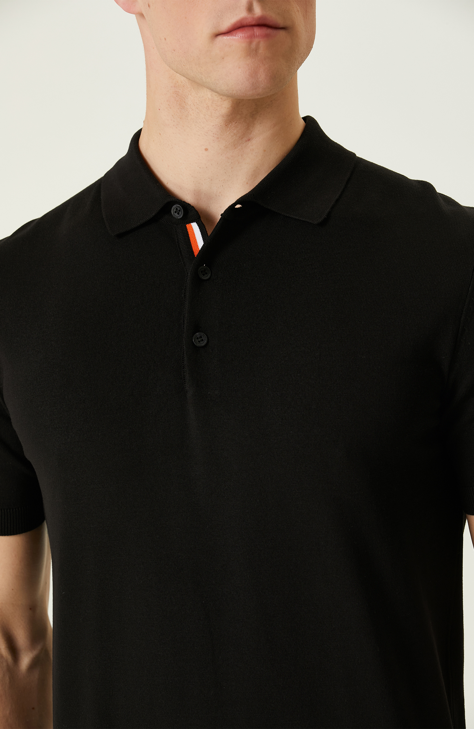 Siyah Polo Yaka Kazak