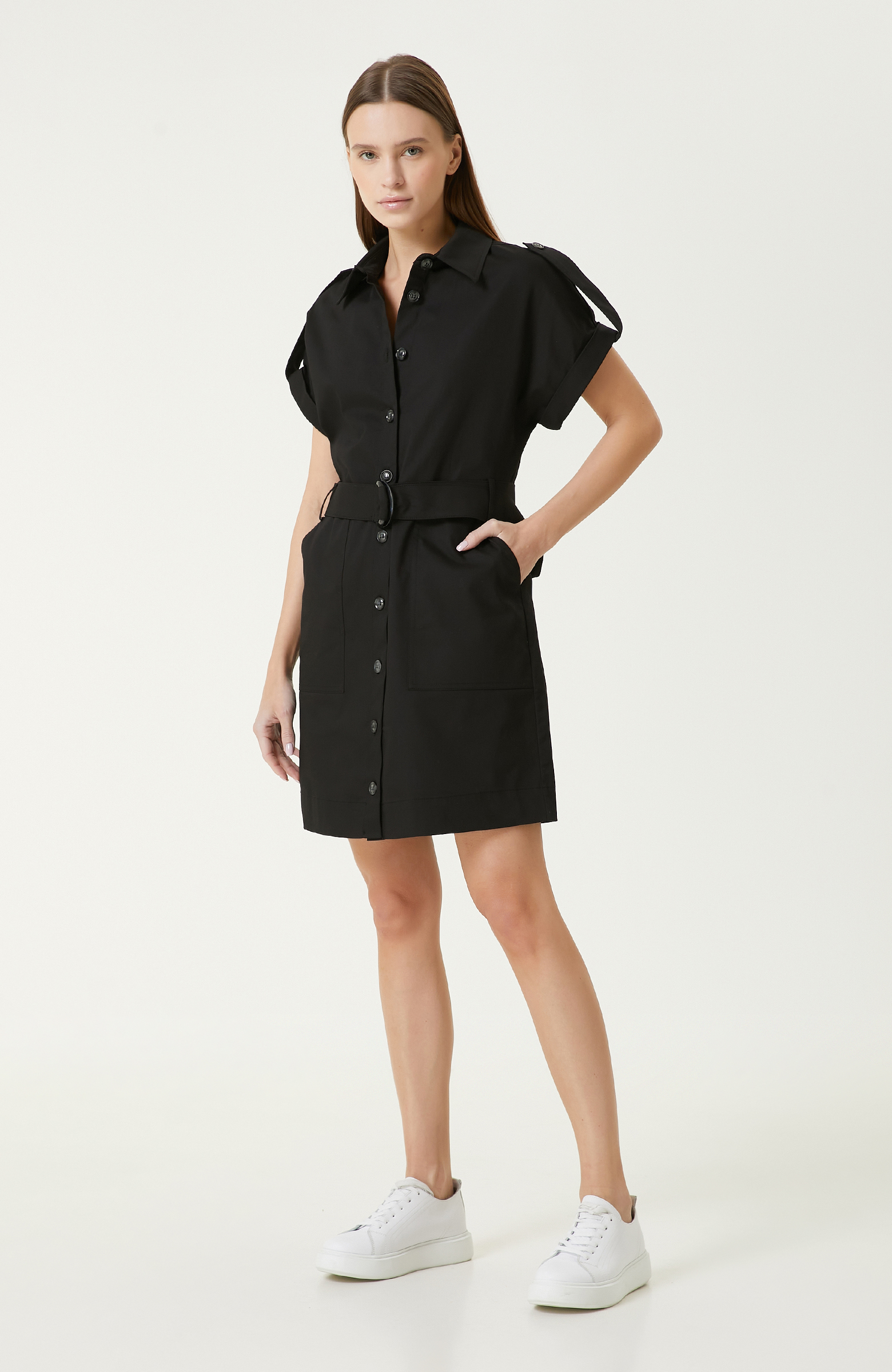 Siyah Diz Boy Elbise