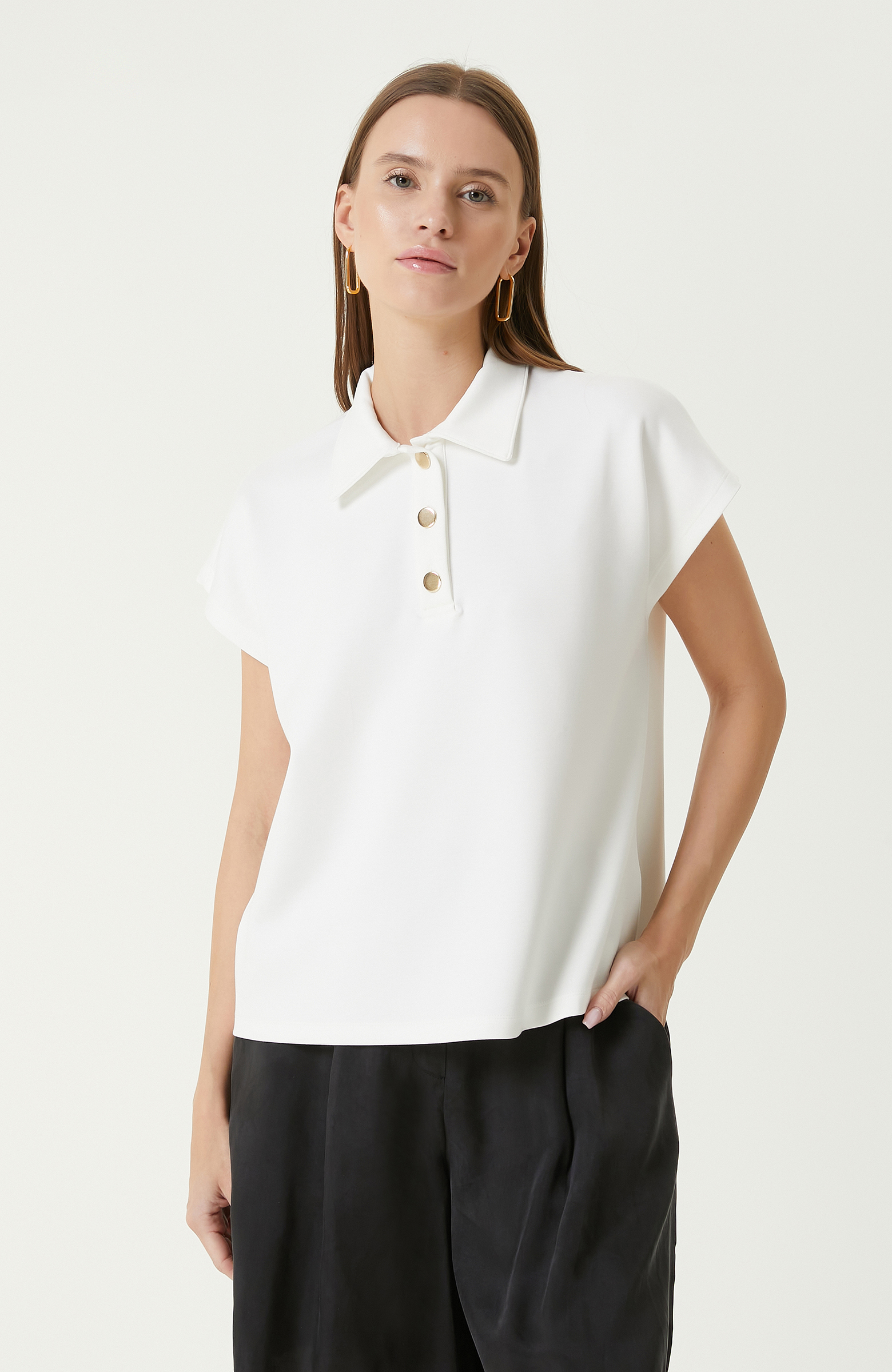 Ekru Kısa Kollu Sweatshirt