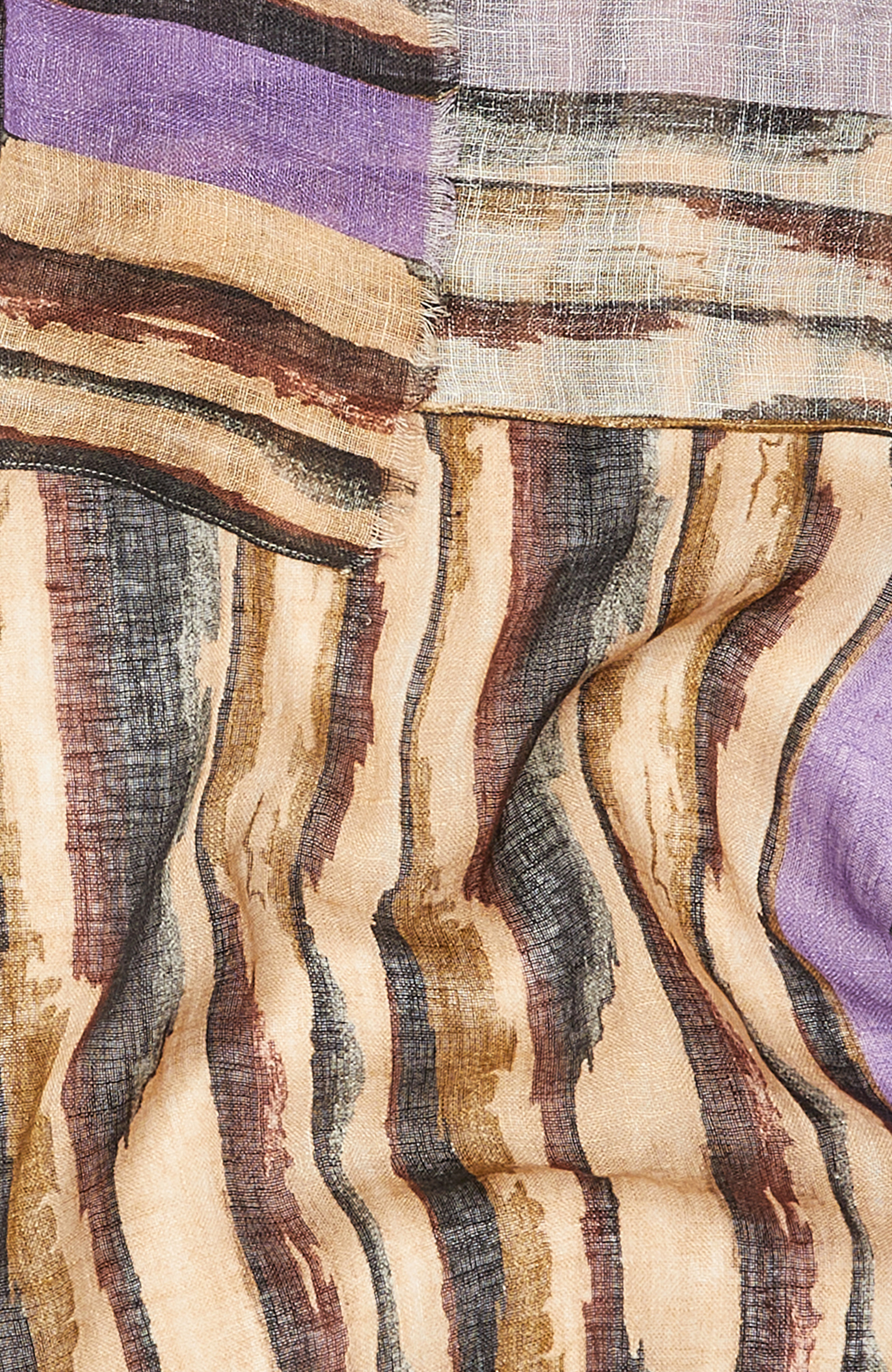 Kahverengi Kadın Sal