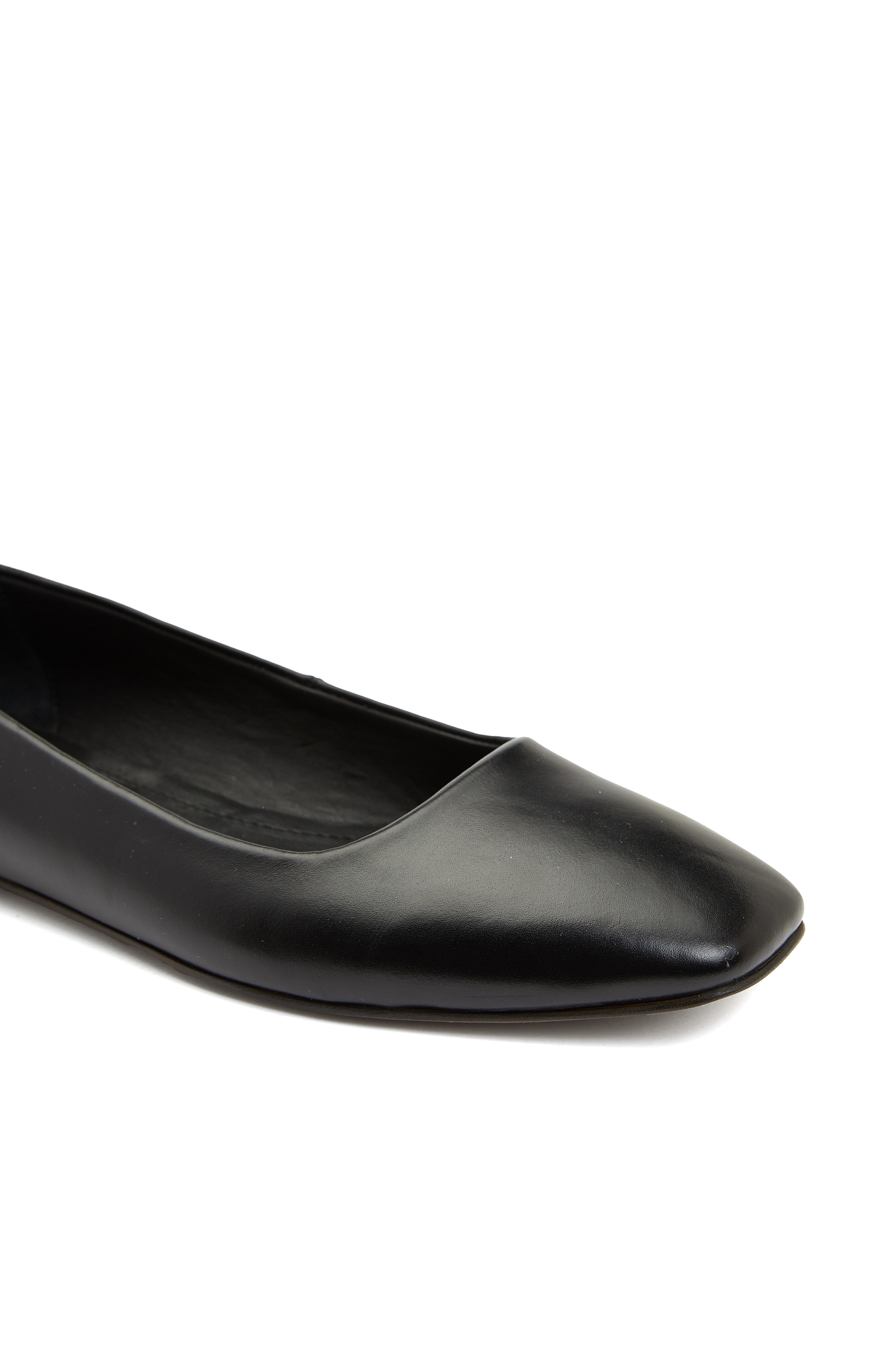 Siyah Kadın Deri Babet