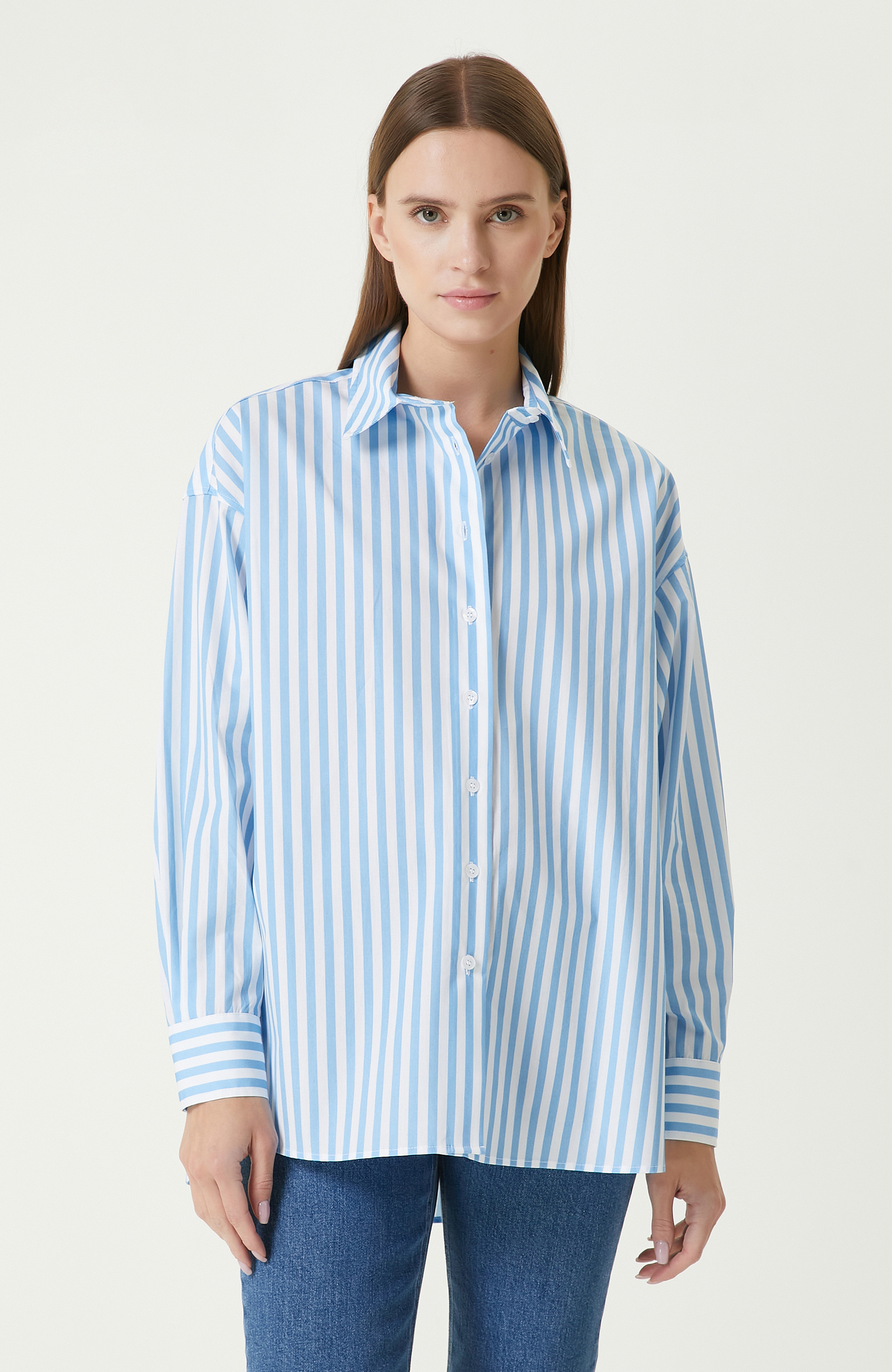 Mavi Beyaz Çizgili Gömlek