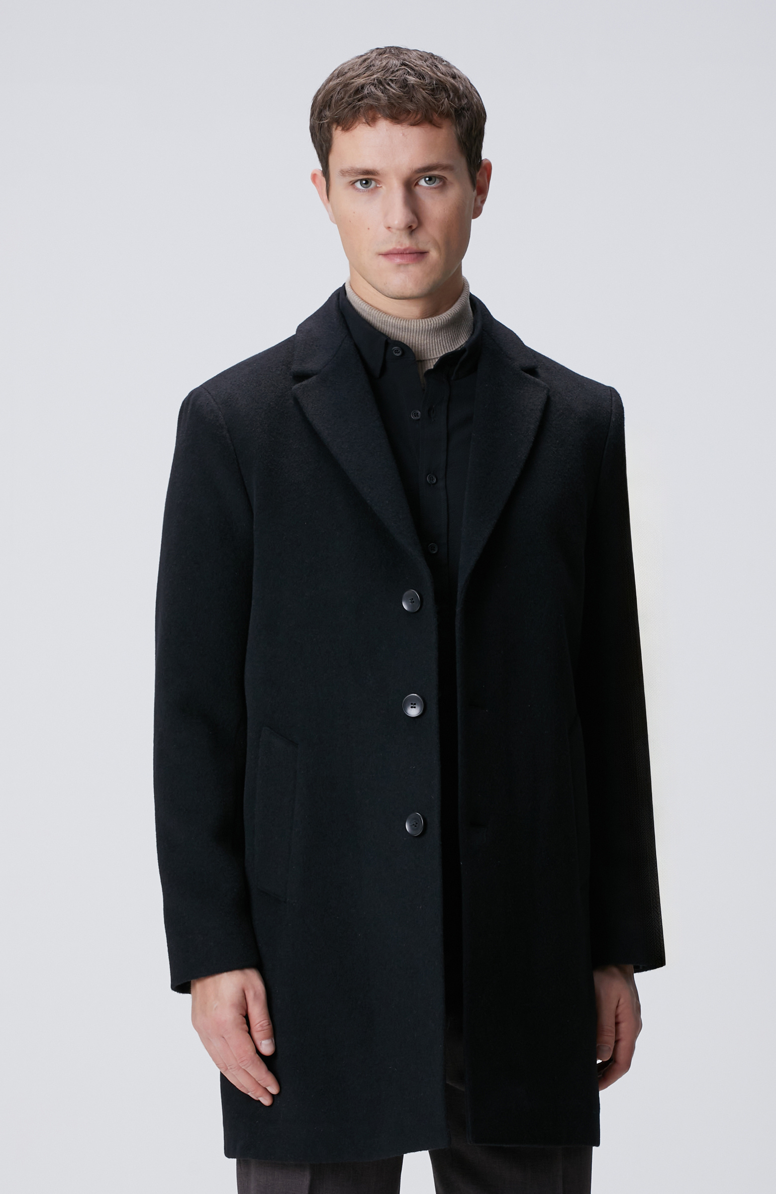 Siyah Yün Karışımlı Palto