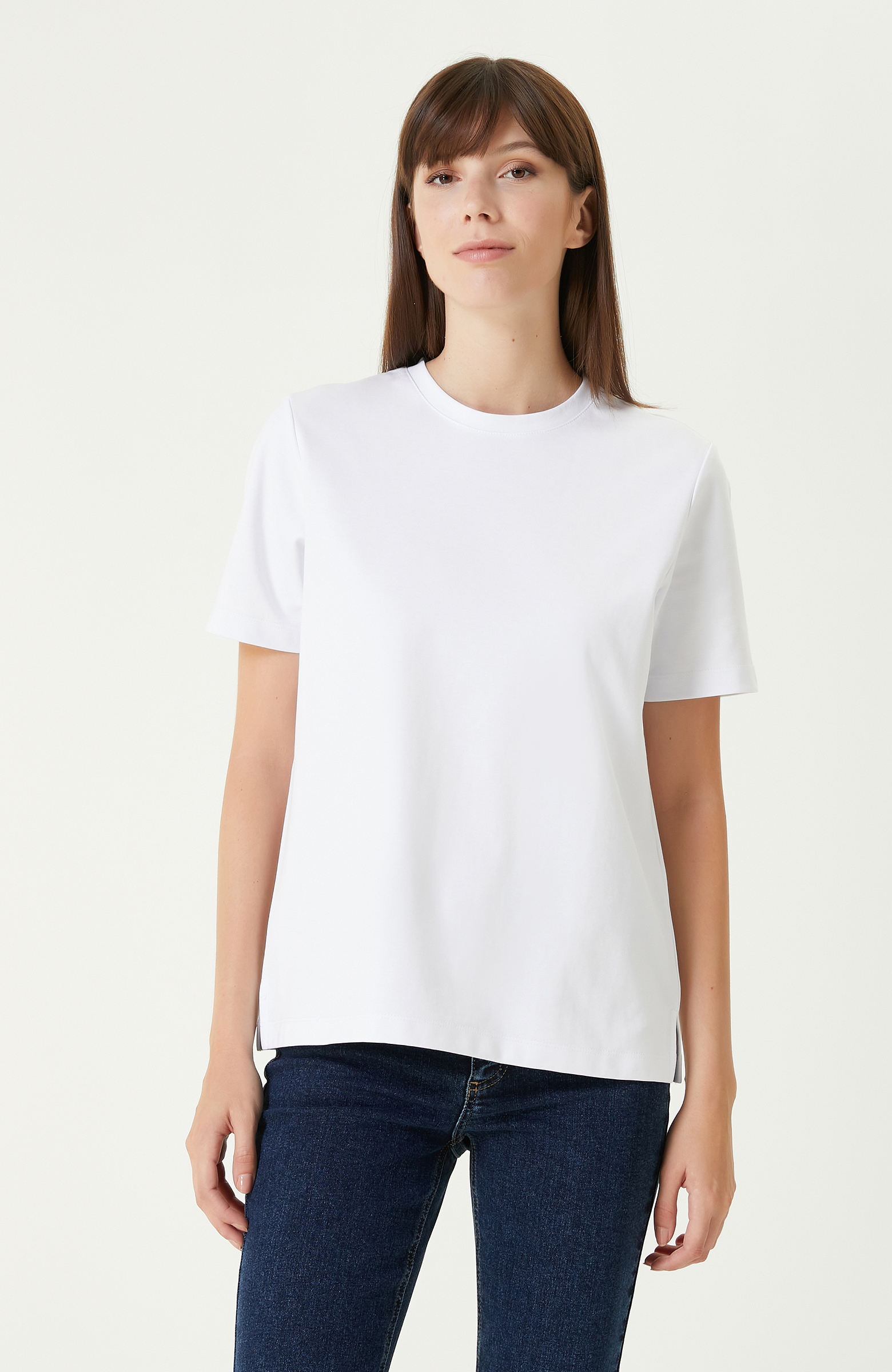 Beyaz Basic T-shirt_3