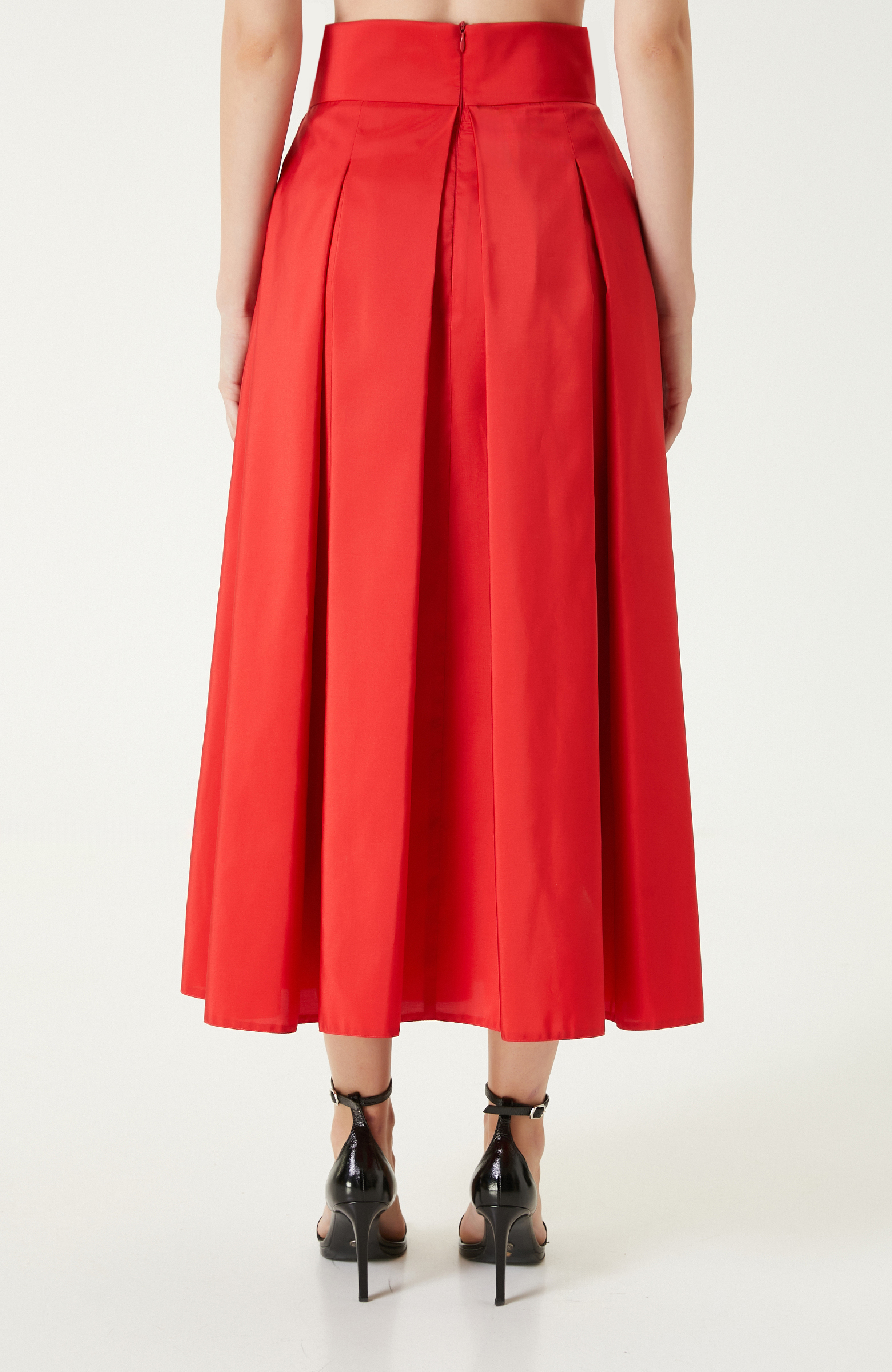 Kırmızı Pileli Saten Midi Etek