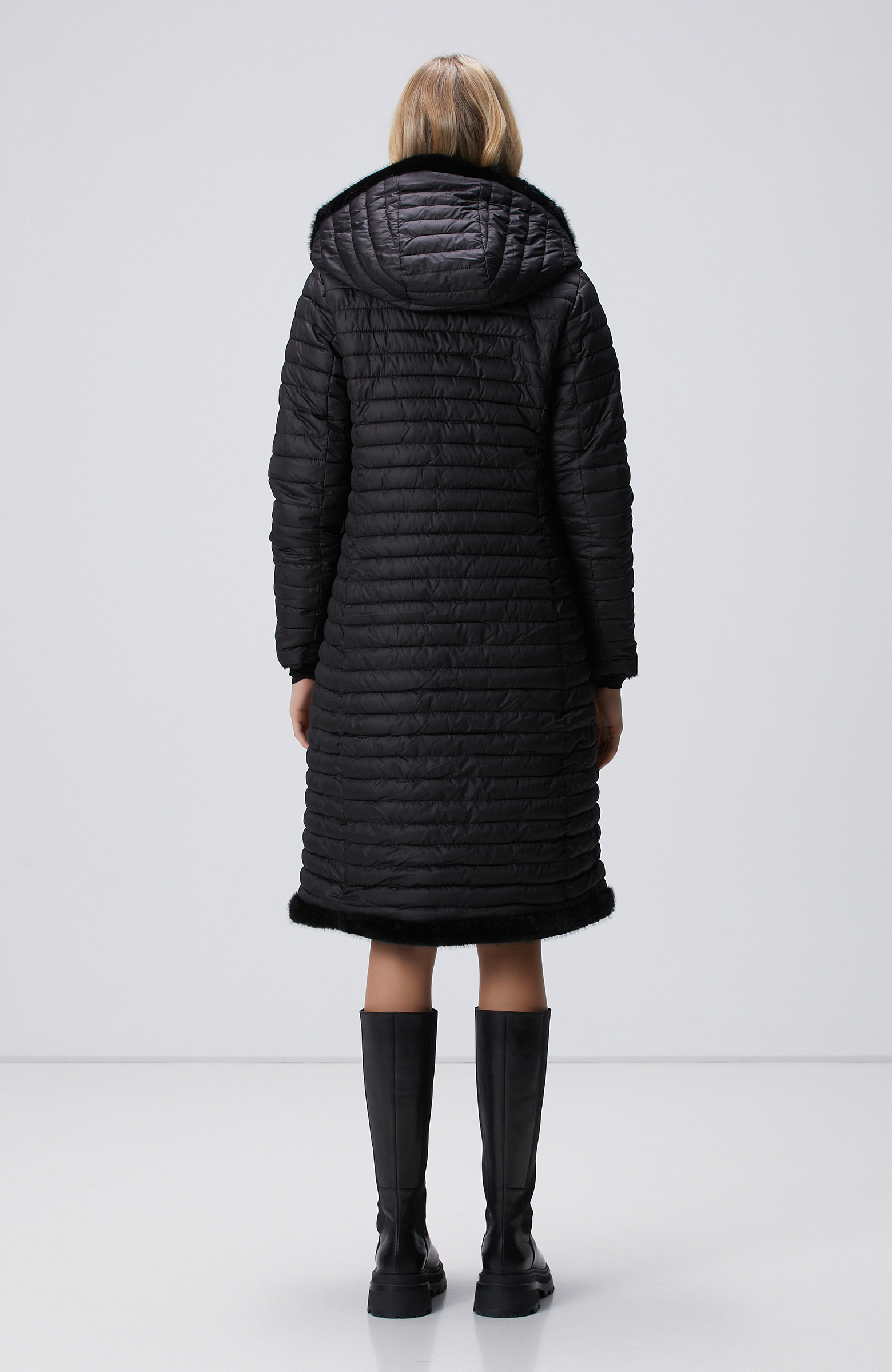 Siyah Kapüşonlu Çift Taraflı Kaban