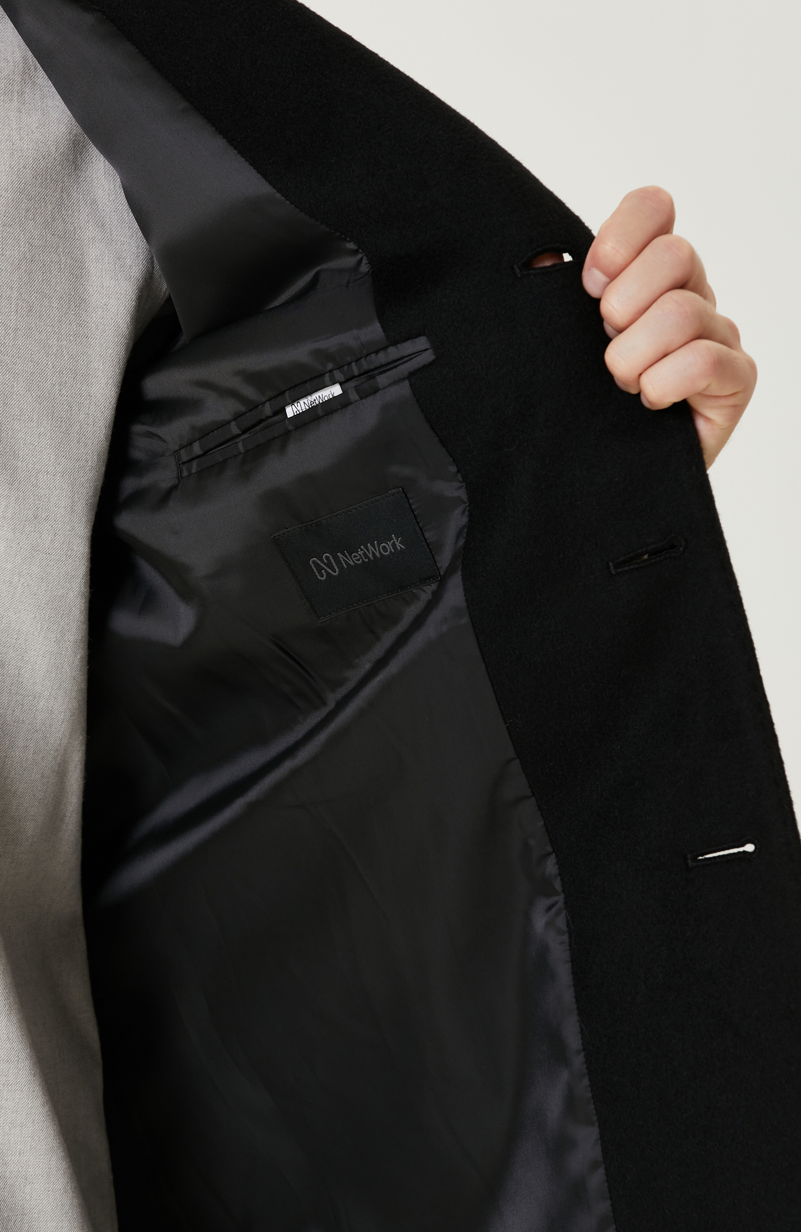 Siyah Yün Karışımlı Palto