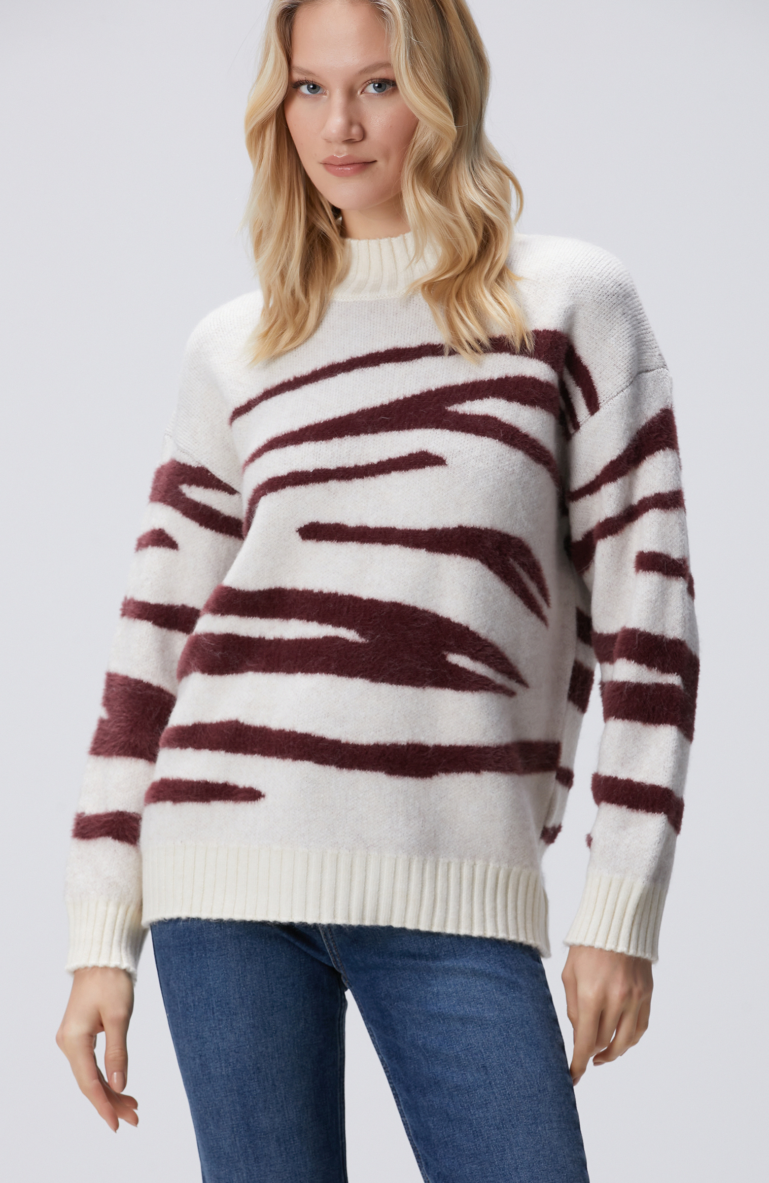 Bordo Kırık Beyaz Kazak