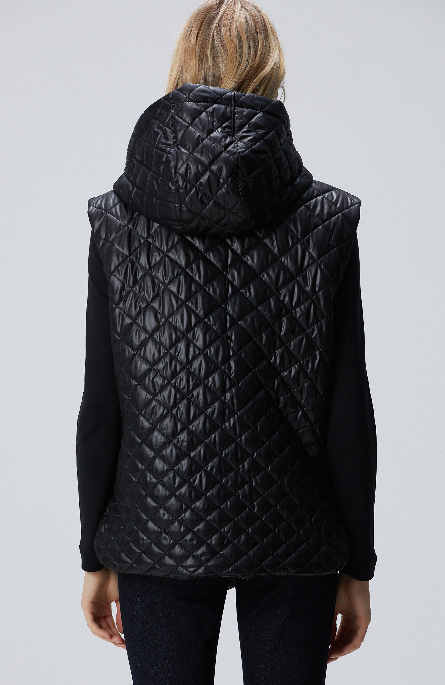 Siyah Kapitoneli Casual Yelek