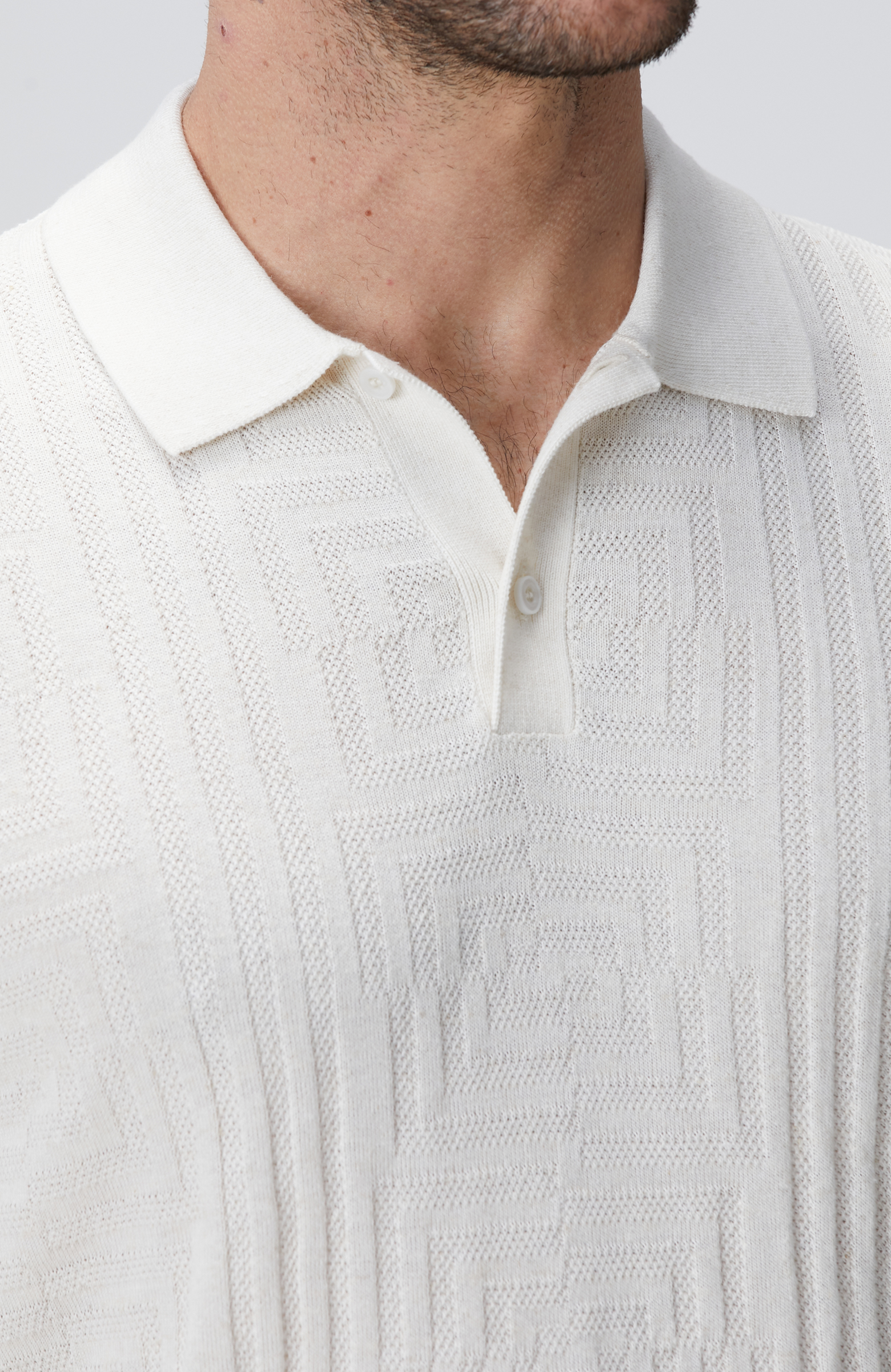 Kırık Beyaz Triko Kazak