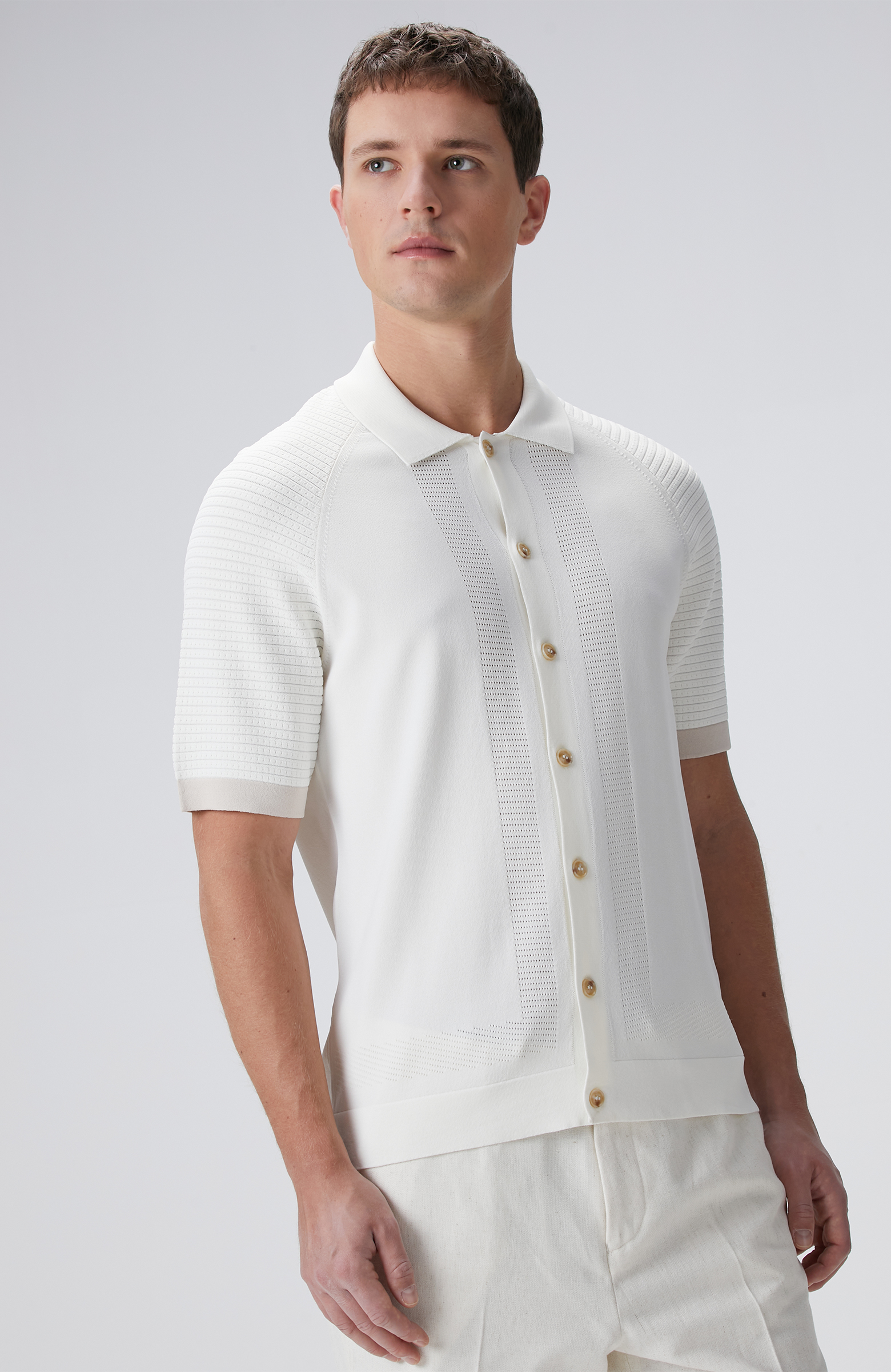 Kırık Beyaz Triko Hırka