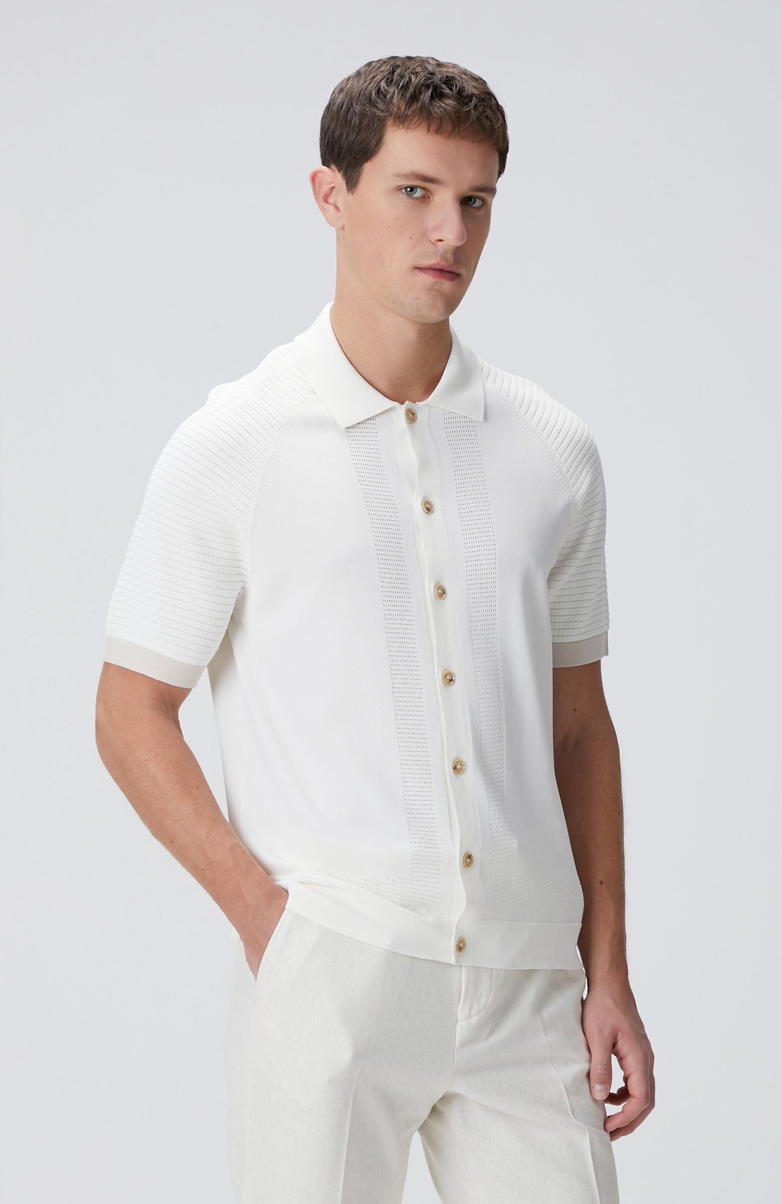 Kırık Beyaz Triko Hırka