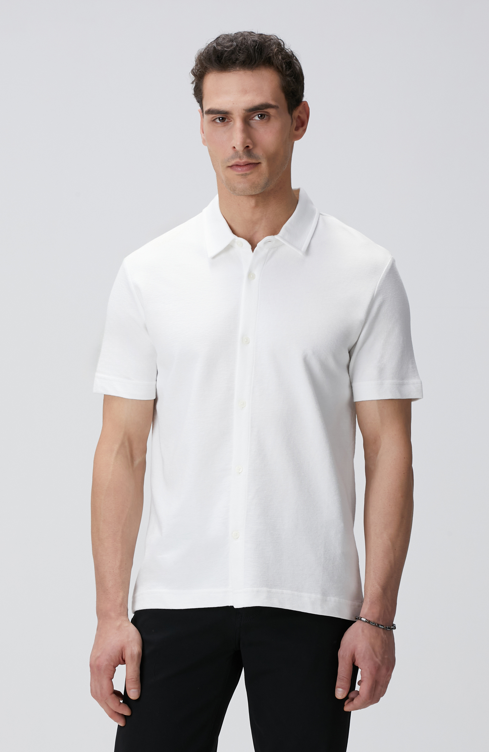 Kırık Beyaz Jakarlı Gömlek