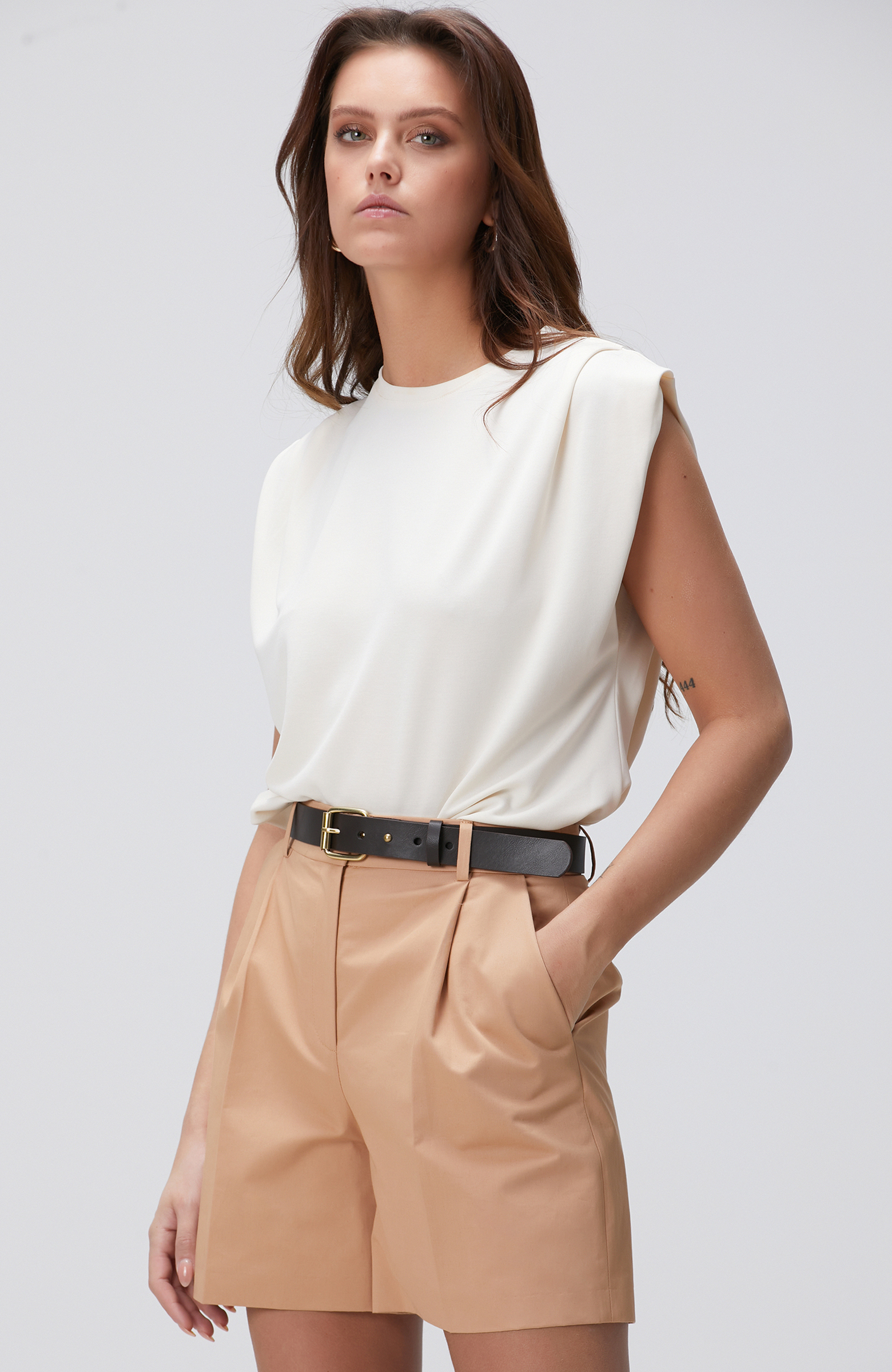 Kırık Beyaz T-shirt