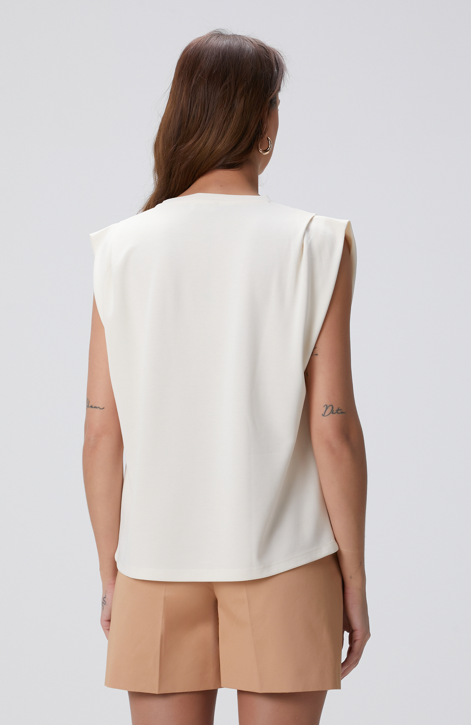 Kırık Beyaz T-shirt