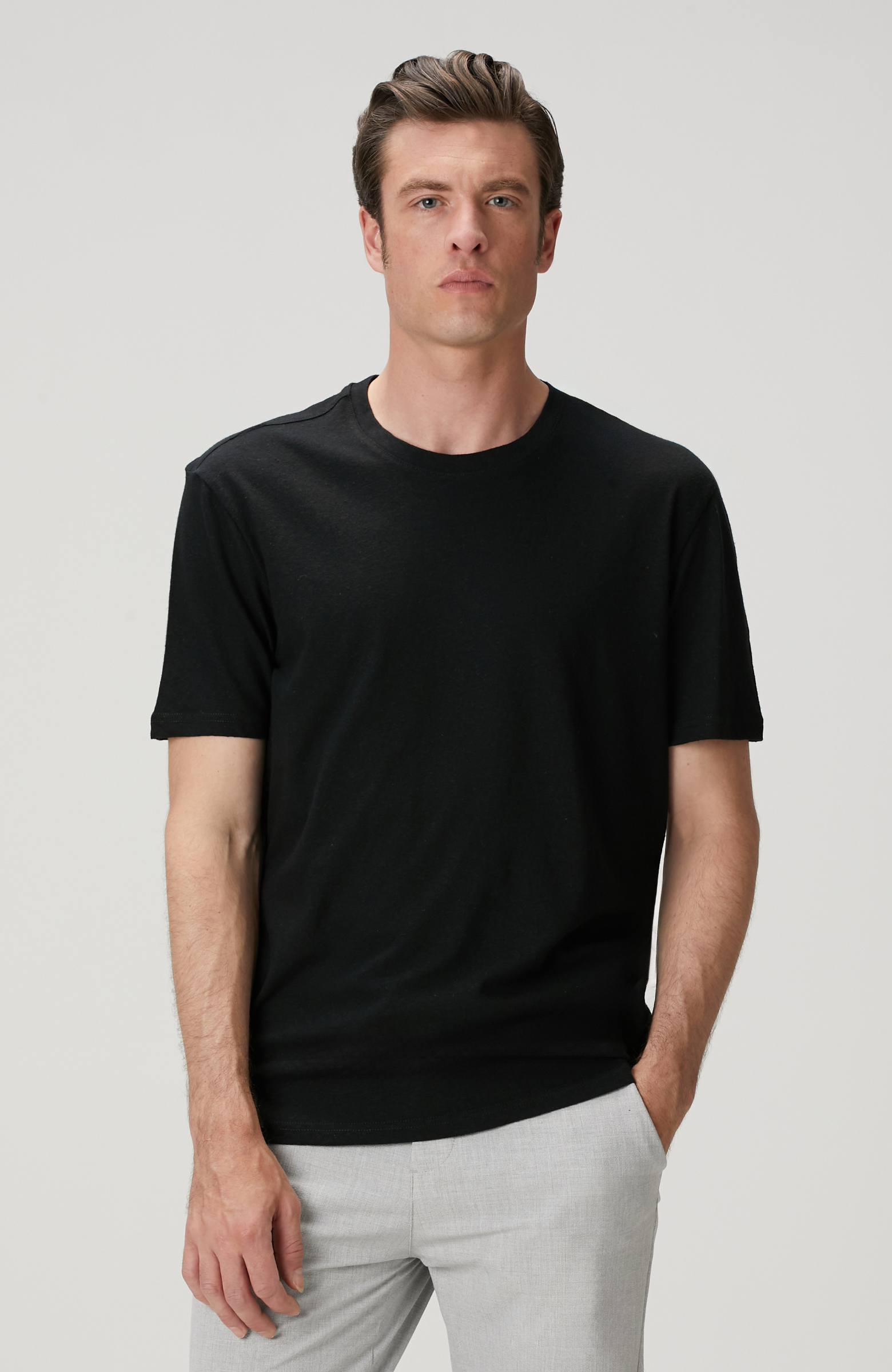 Siyah Keten Karışımlı T-shirt