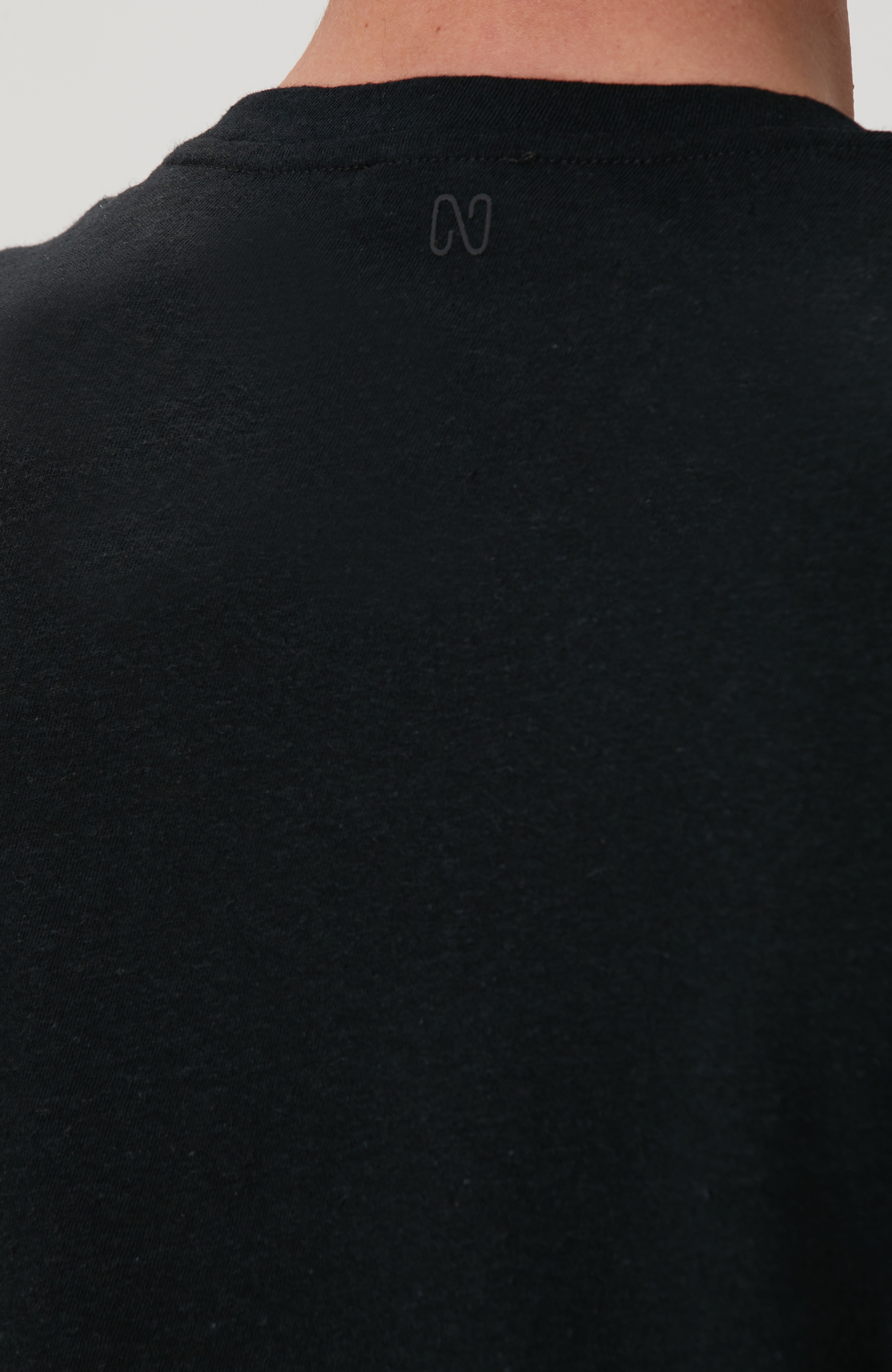 Siyah Keten Karışımlı T-shirt