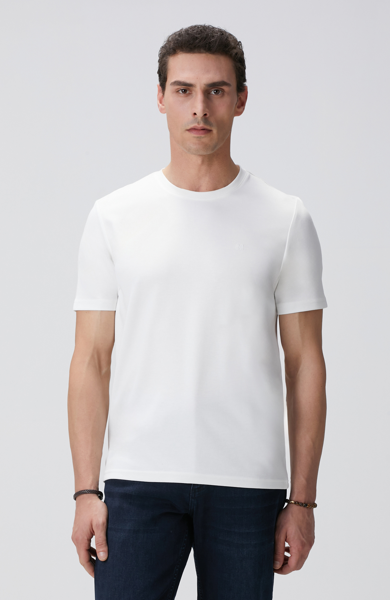 Kırık Beyaz Basic T-shirt