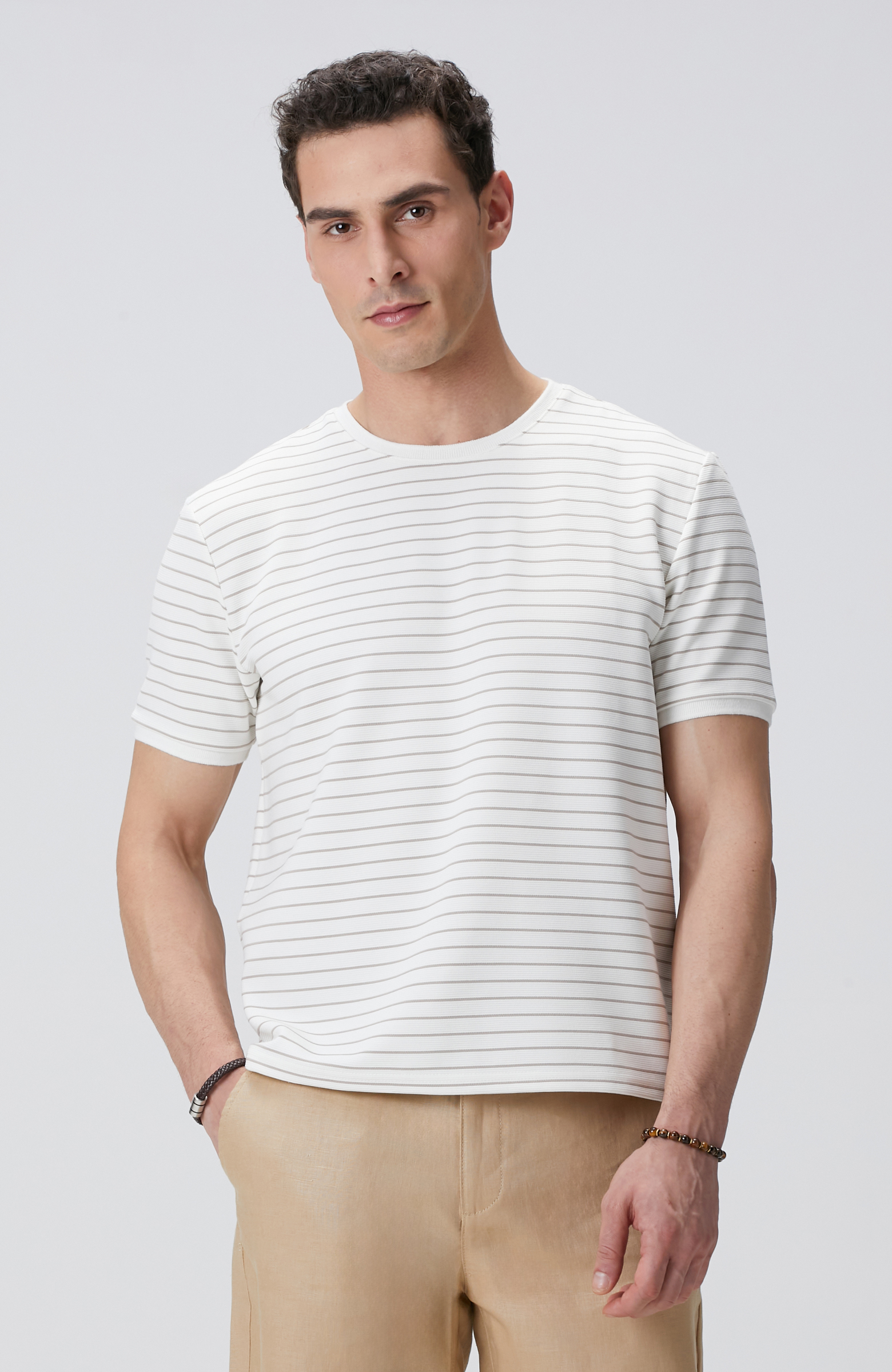 Kırık Beyaz Bej T-shirt