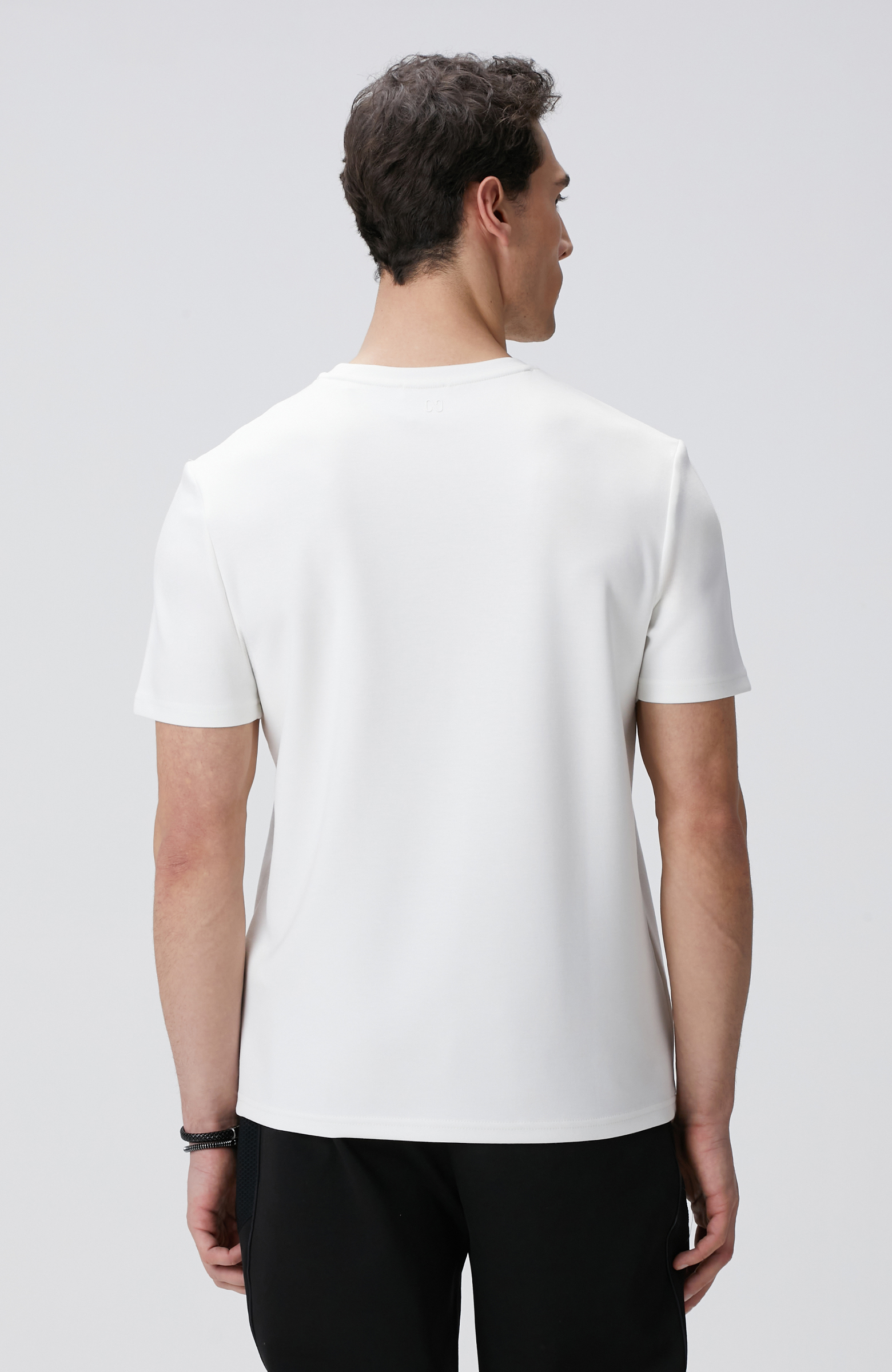 Kırık Beyaz T-shirt