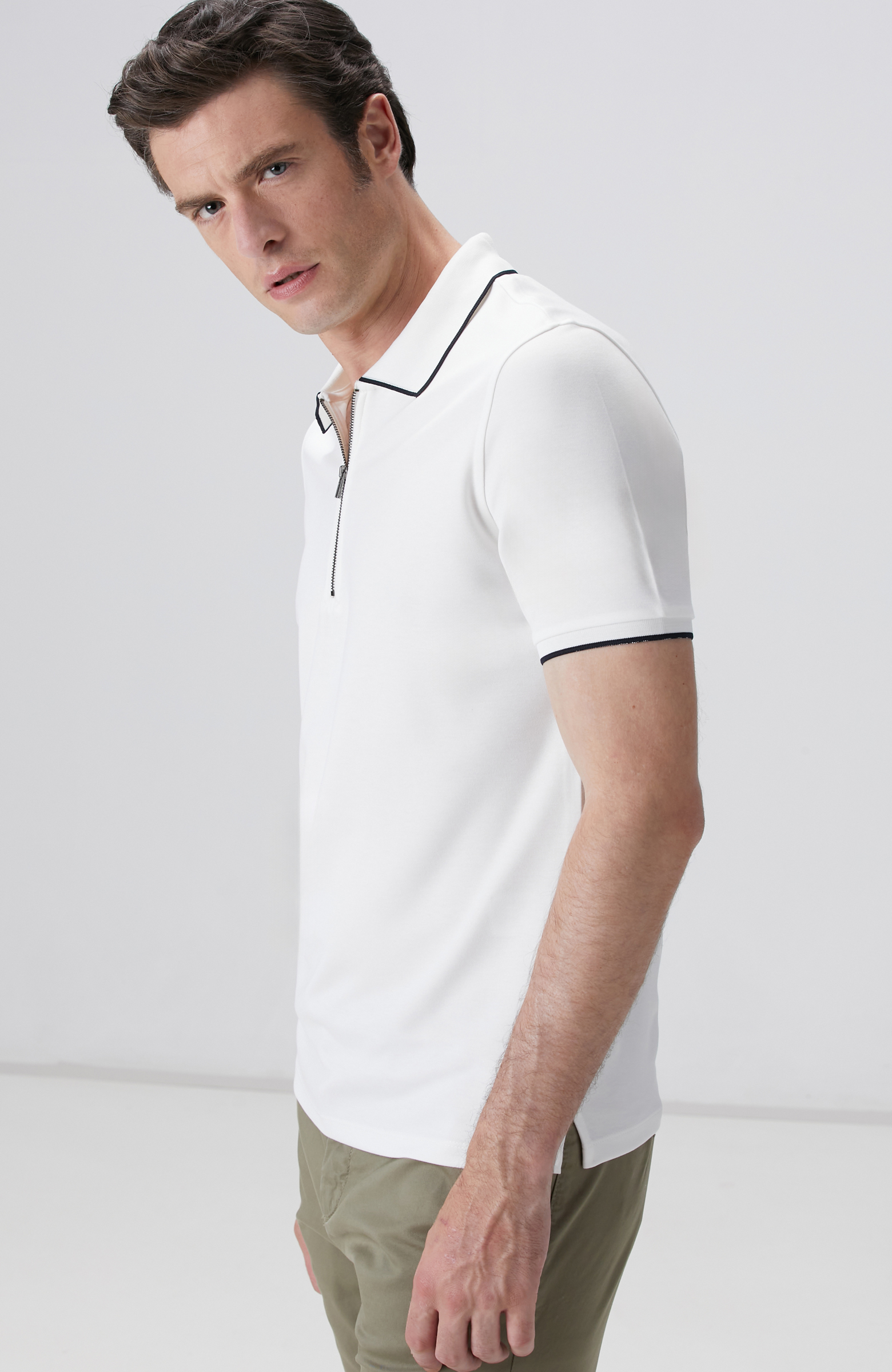 Kırık Beyaz T-shirt