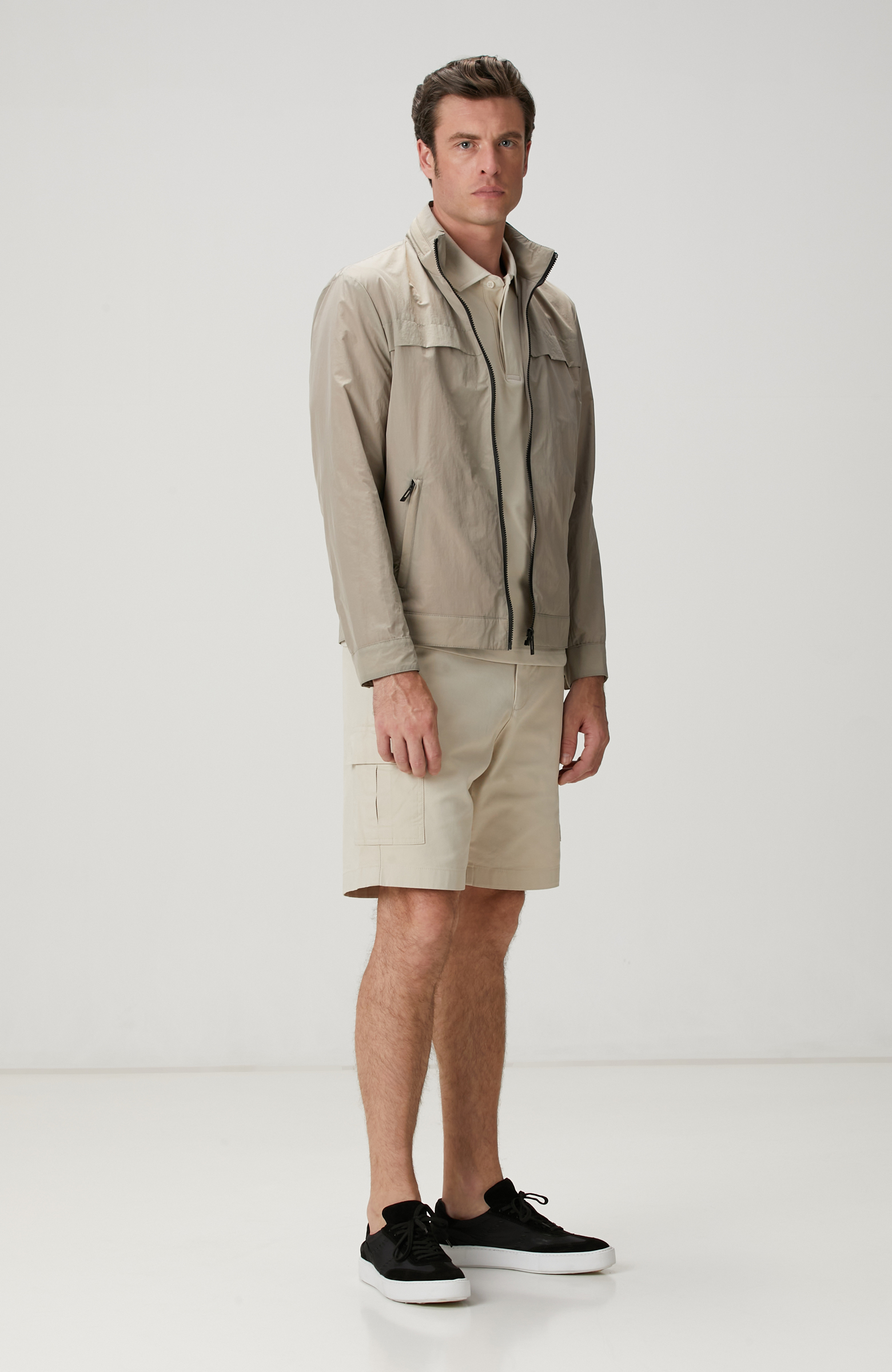 Bej Polo Yaka Gizli Patlı Desenli T-shirt