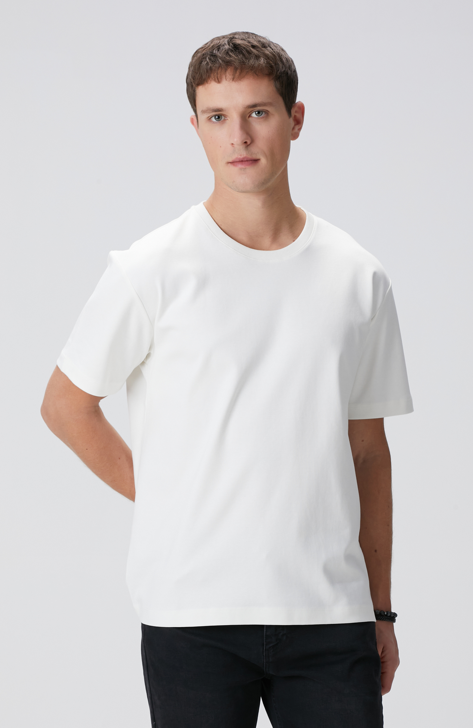 Kırık Beyaz T-shirt