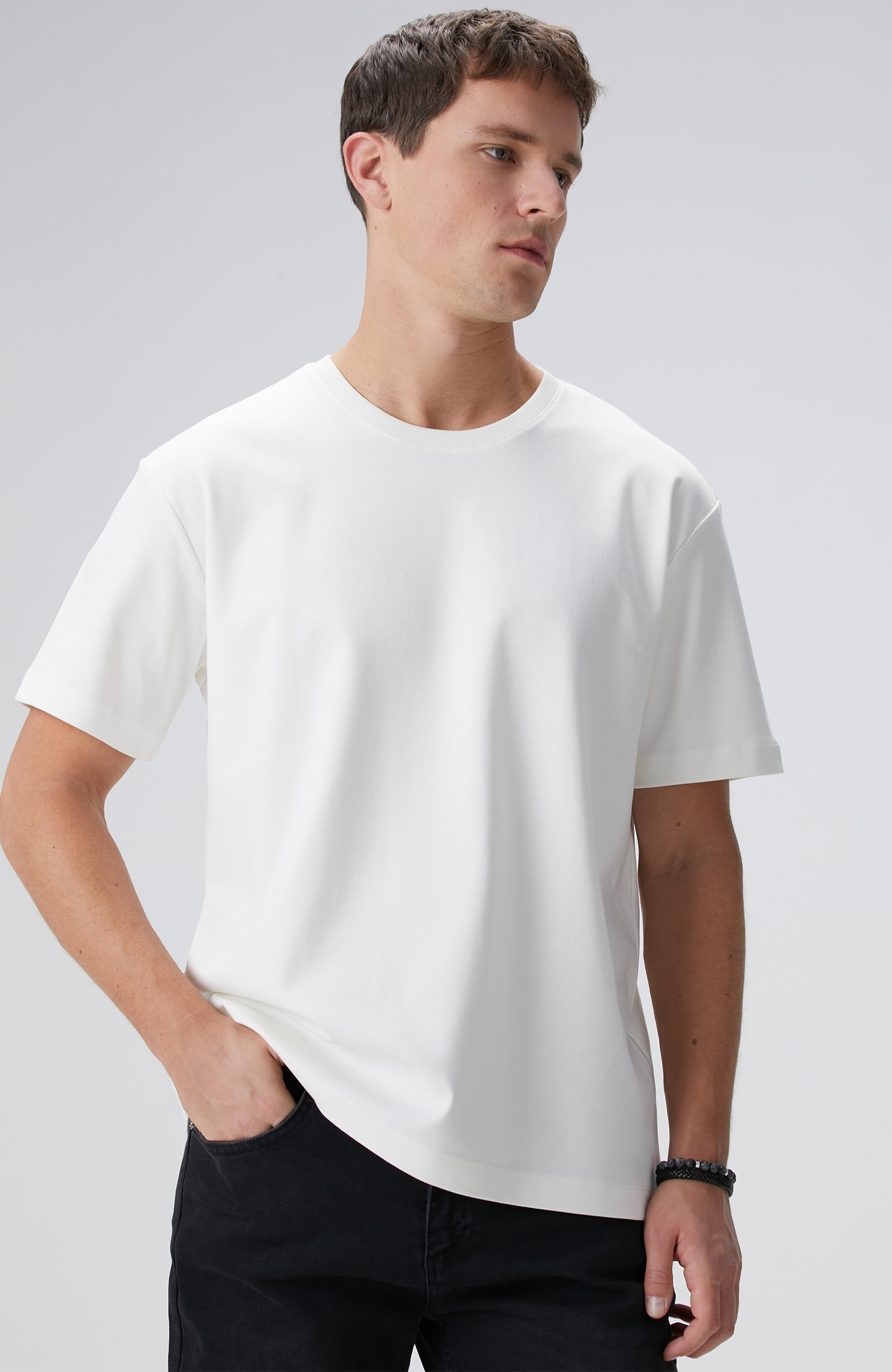 Kırık Beyaz T-shirt