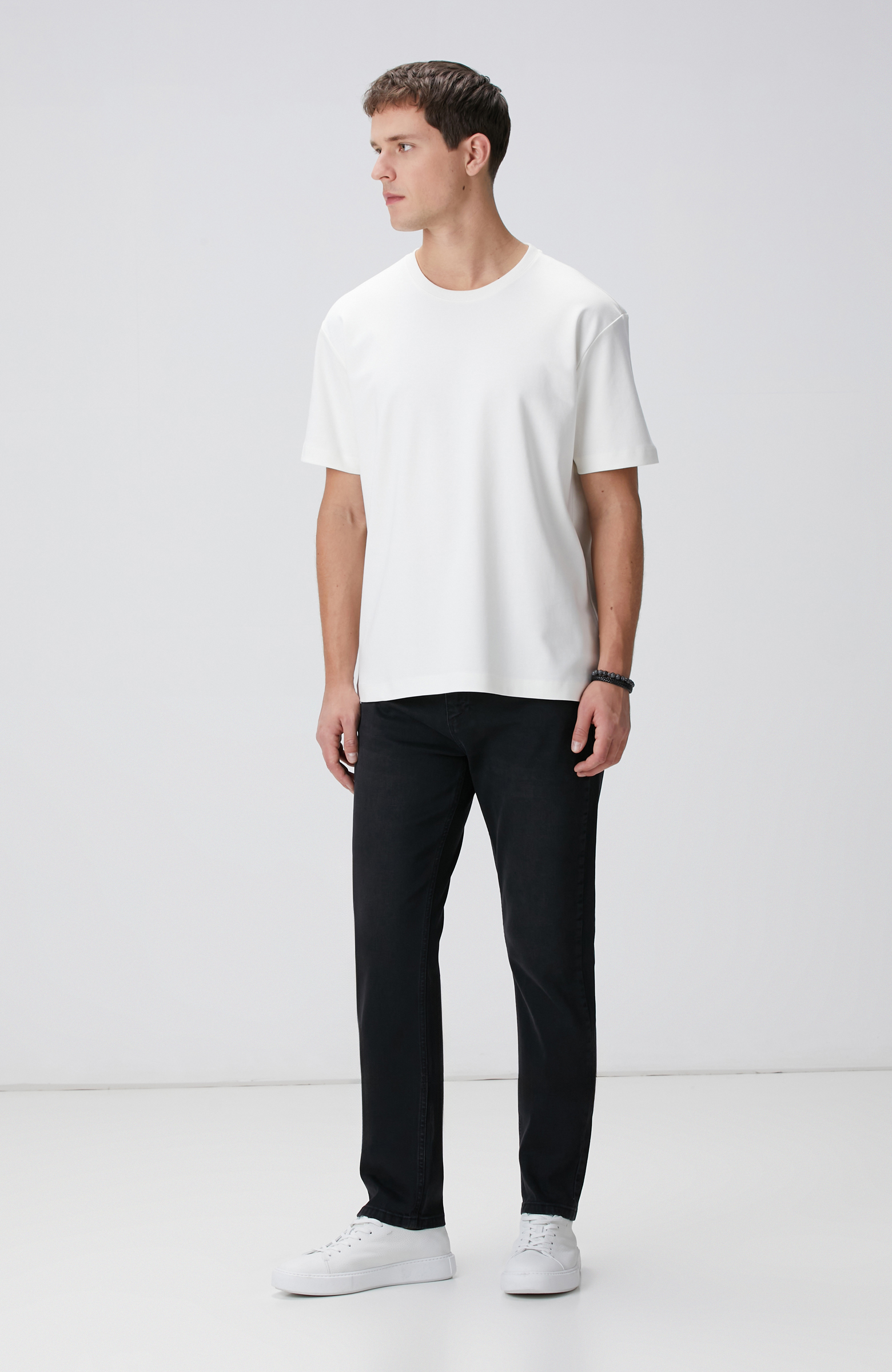 Kırık Beyaz T-shirt