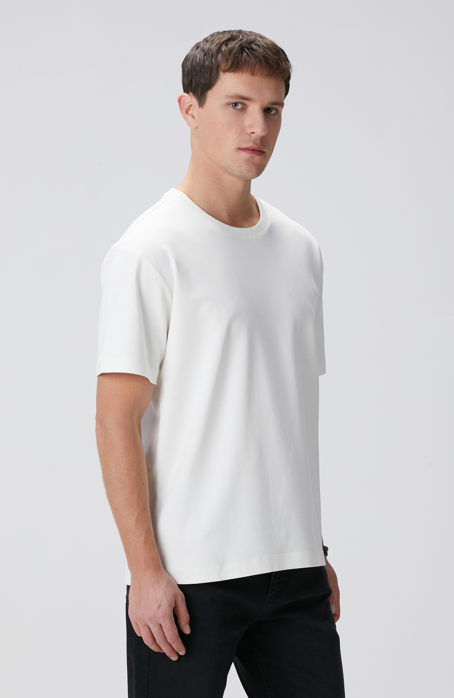 Kırık Beyaz T-shirt