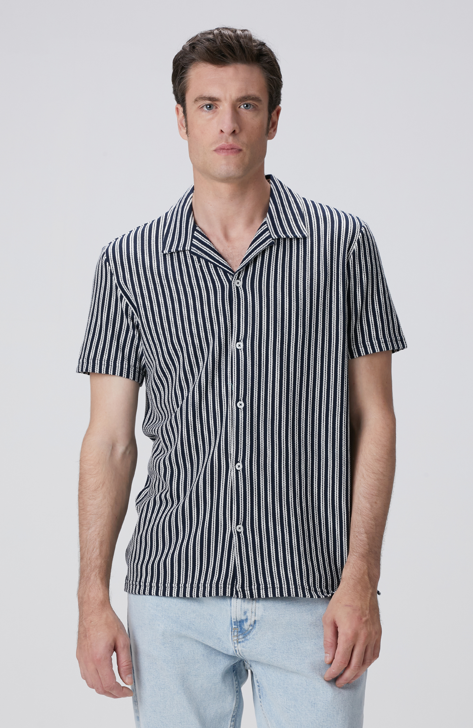 Lacivert Beyaz Gömlek