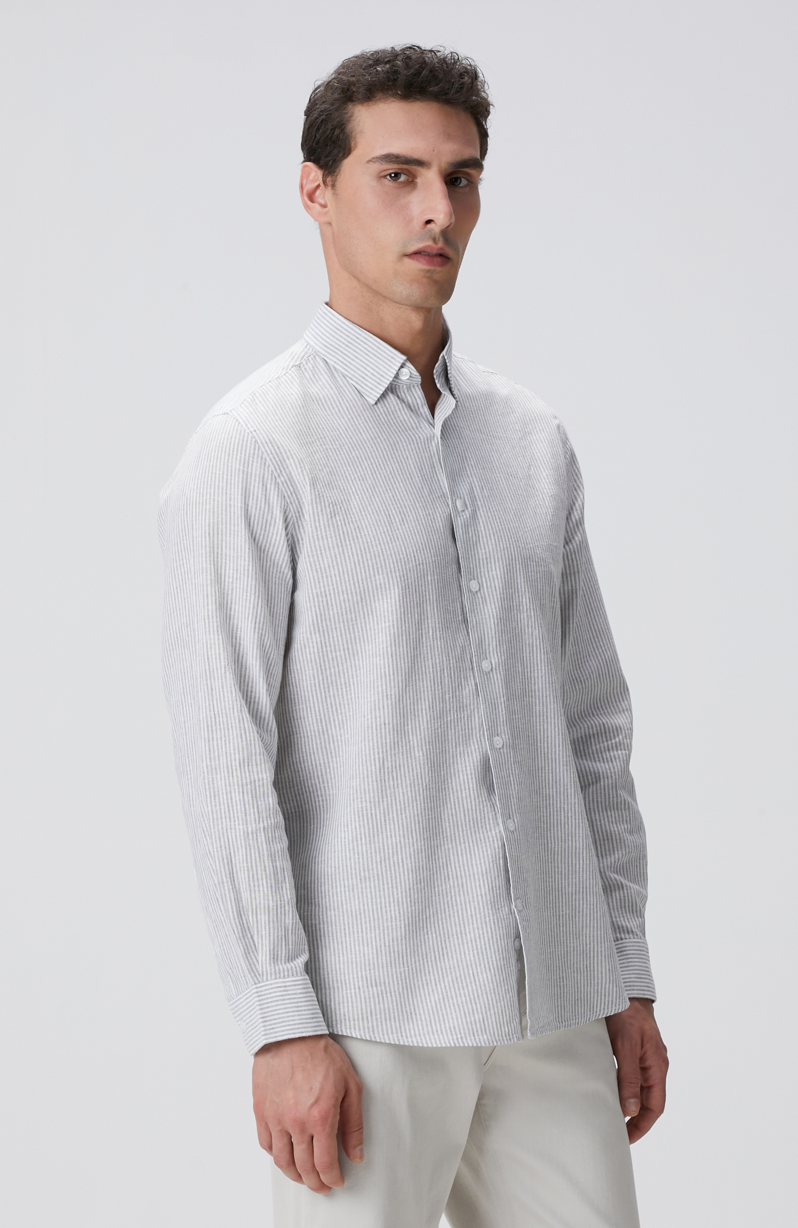 Gri Beyaz Çizgili Keten Karışımlı Gömlek