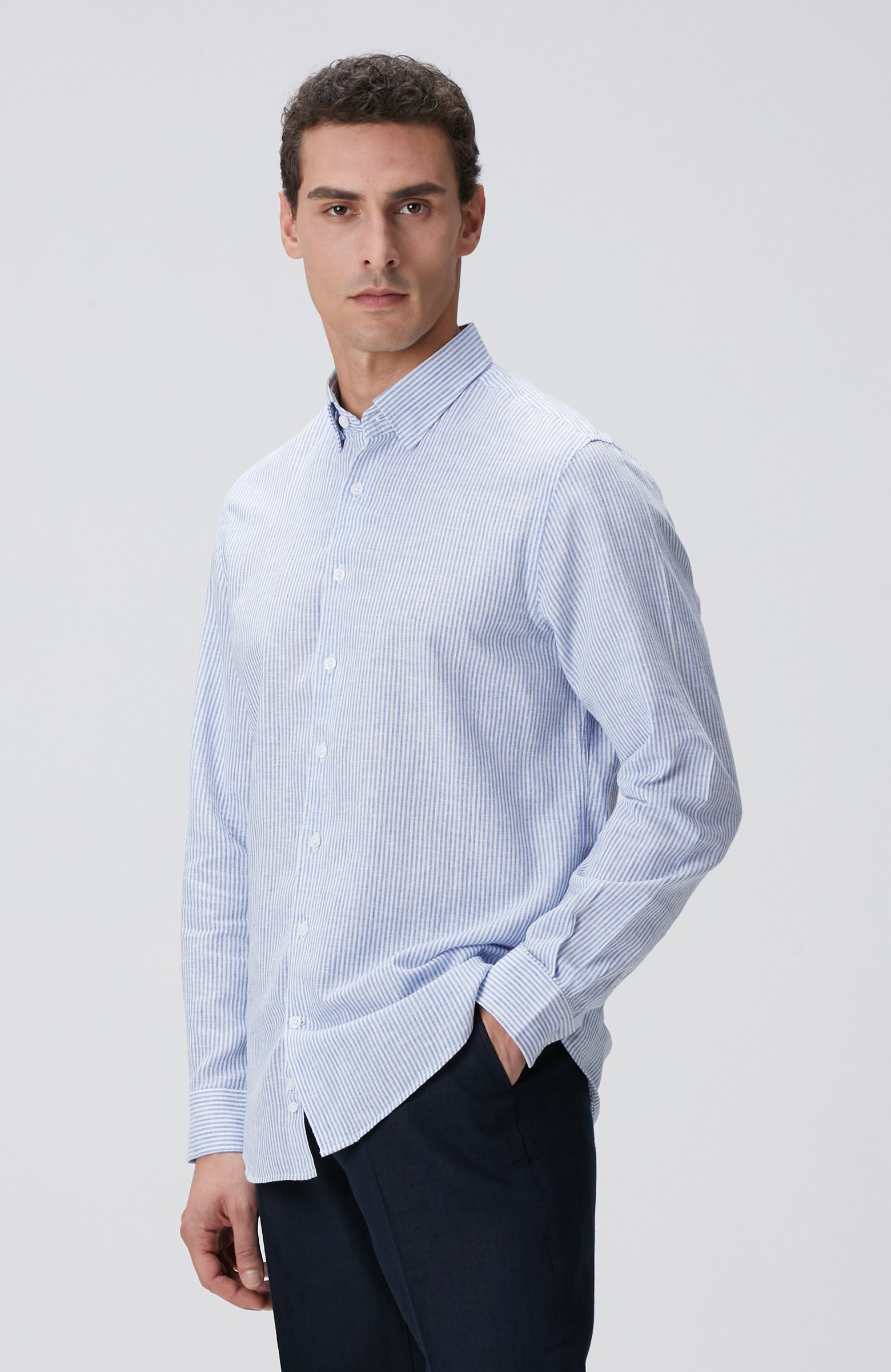 Mavi Beyaz Çizgili Keten Karışımlı Gömlek